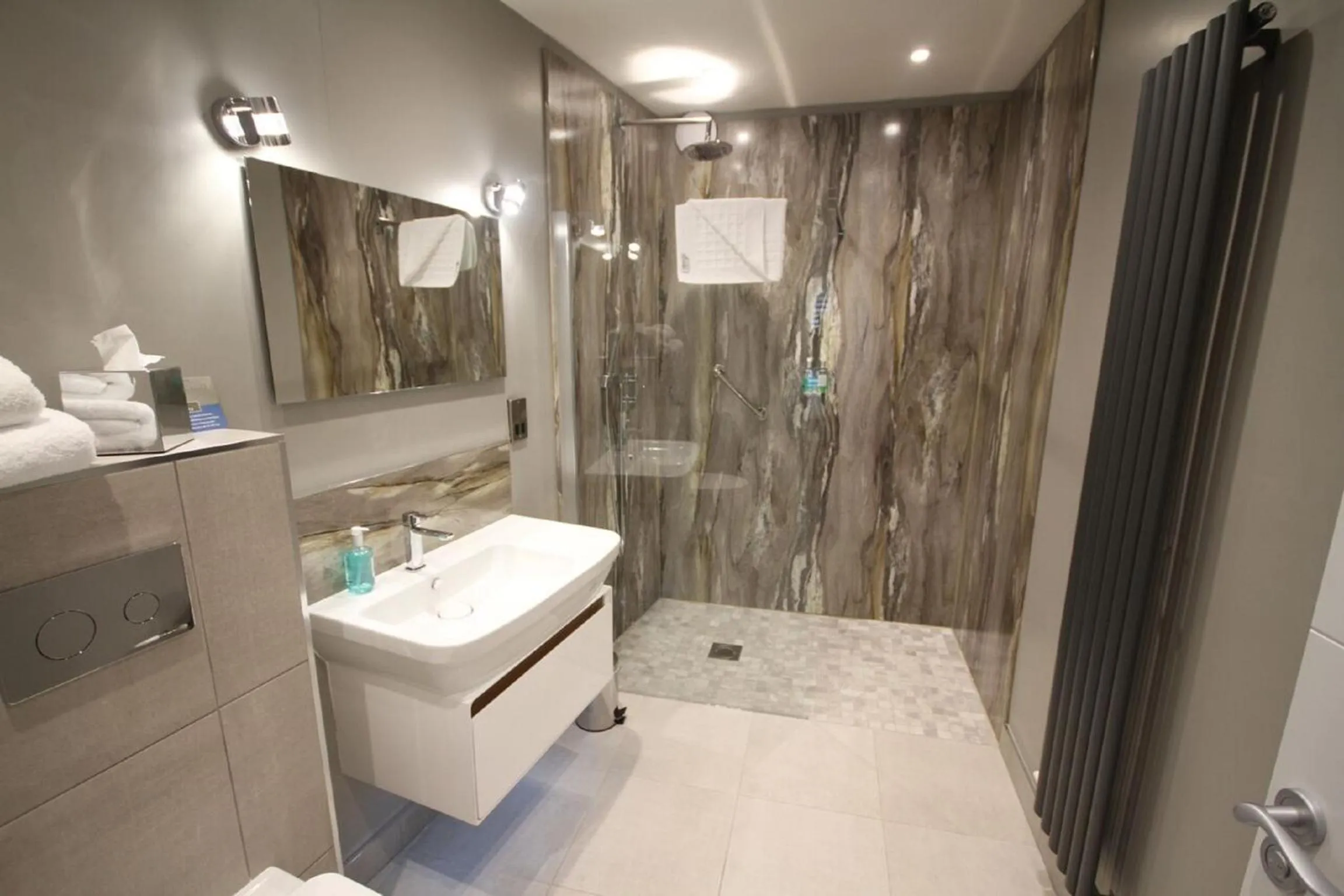 Bathroom in Quinlan & Cooke Boutique Townhouse and QCs Seafood Restaurant