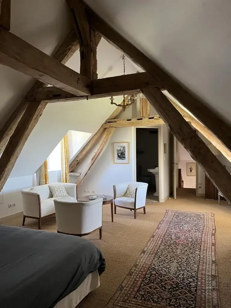 Family Suite in Chateau d' Emalleville Family Suite in Chateau d' Emalleville