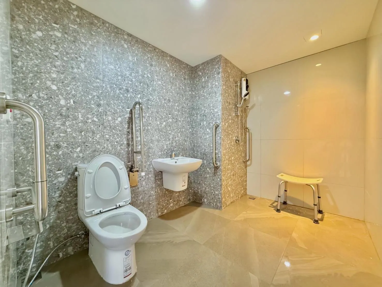 Rangsit Residence & Hotel