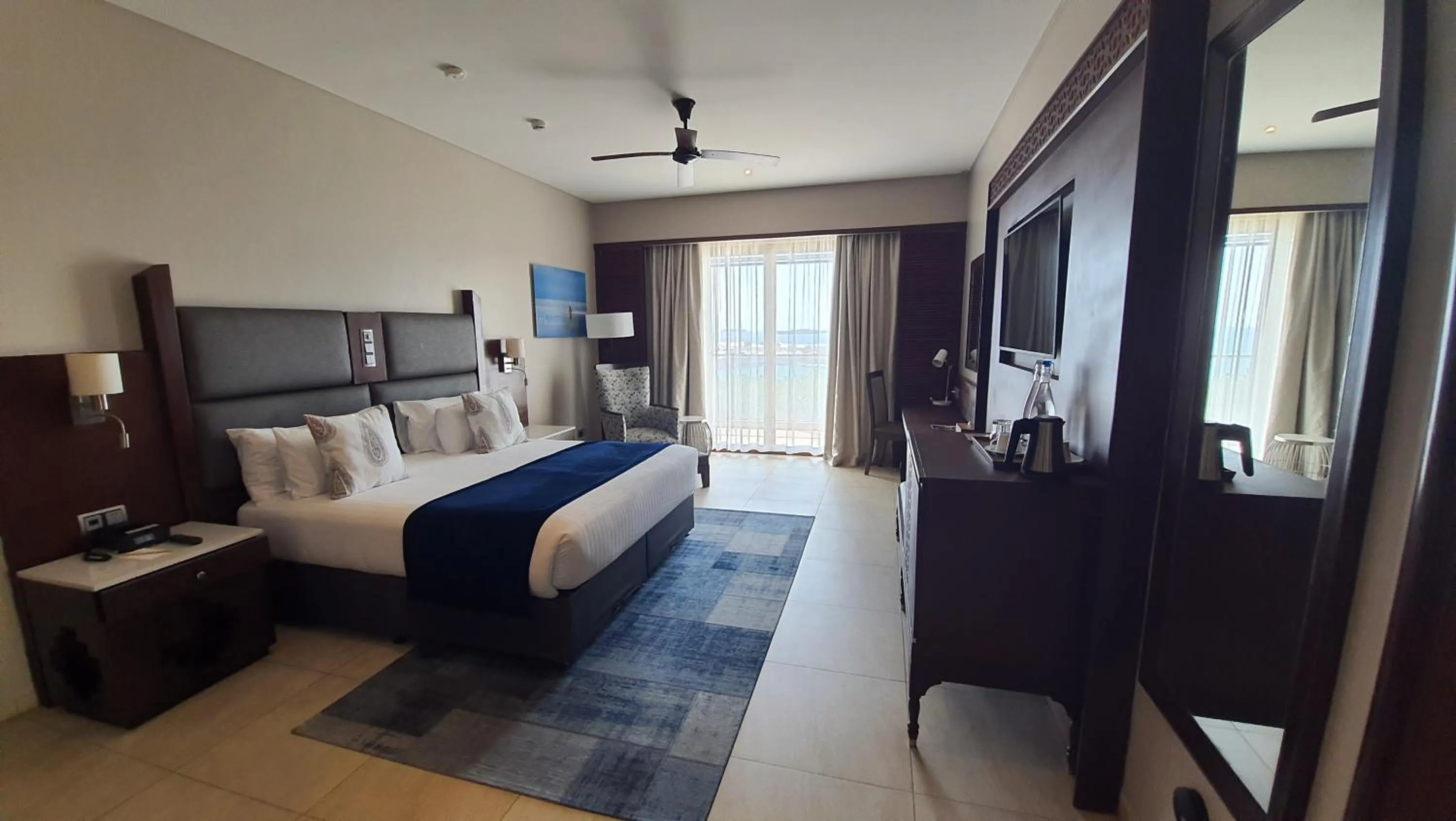 Photo of the whole room, Bed in Hotel Verde Zanzibar - Azam Luxury Resort and Spa - Dry Hotel