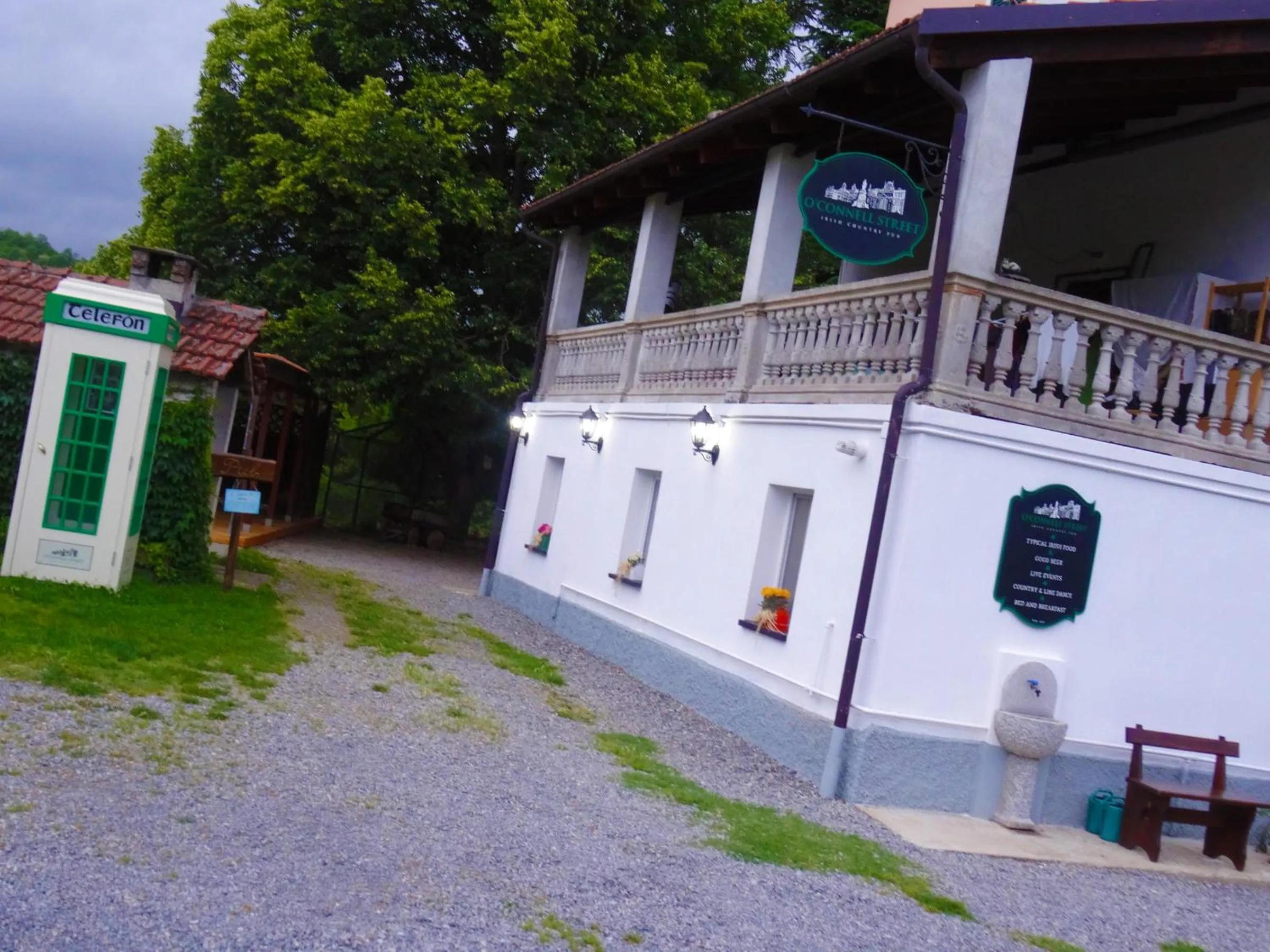 Property building in La Celestina