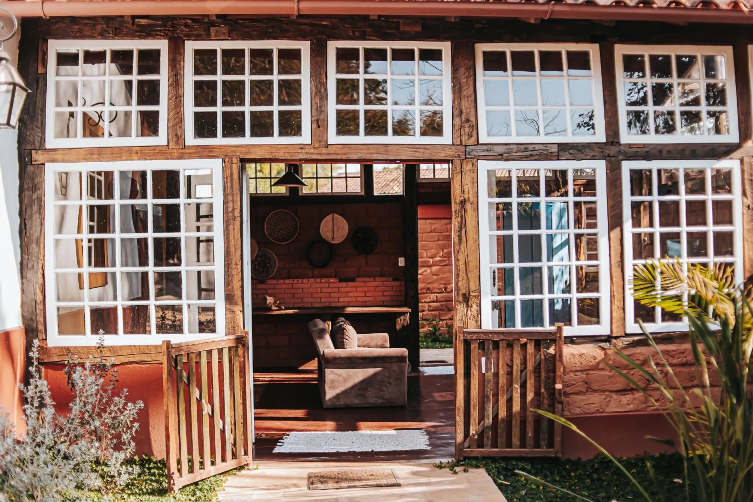 Facade/entrance in Pousada d'Oleo de Guignard