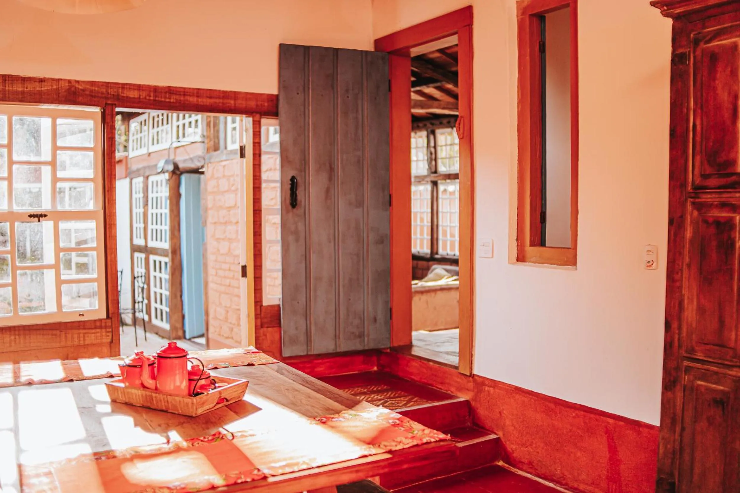 kitchen, Bed in Pousada d'Oleo de Guignard