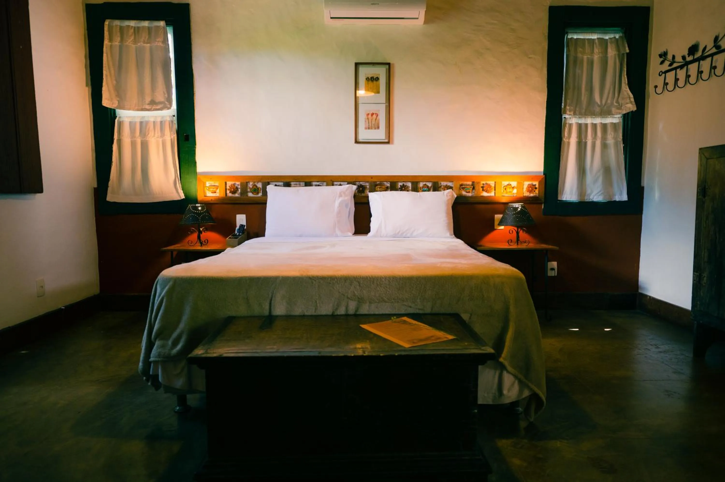 Bedroom, Bed in Pousada d'Oleo de Guignard