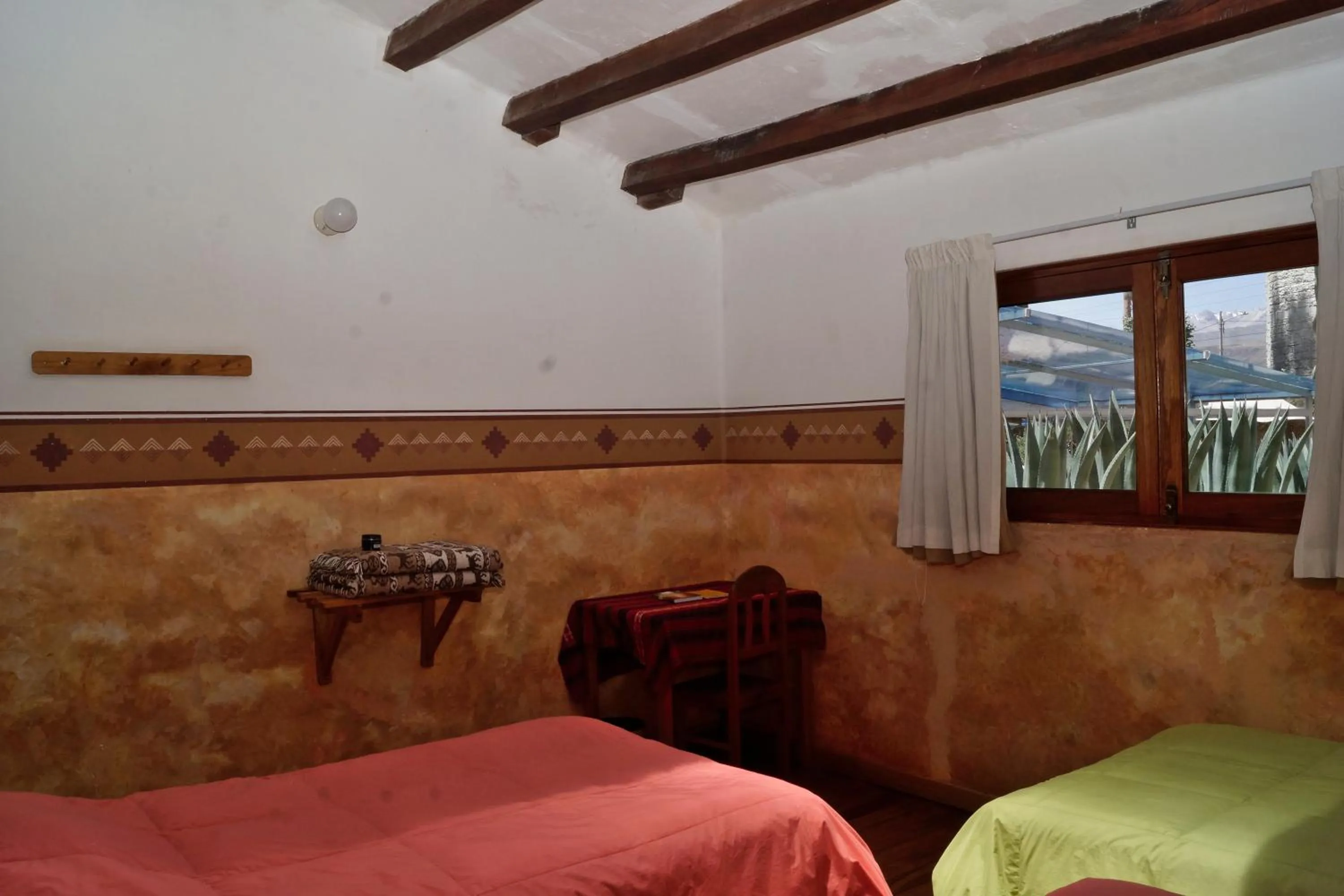 Photo of the whole room, Bed in Tradicion Colca