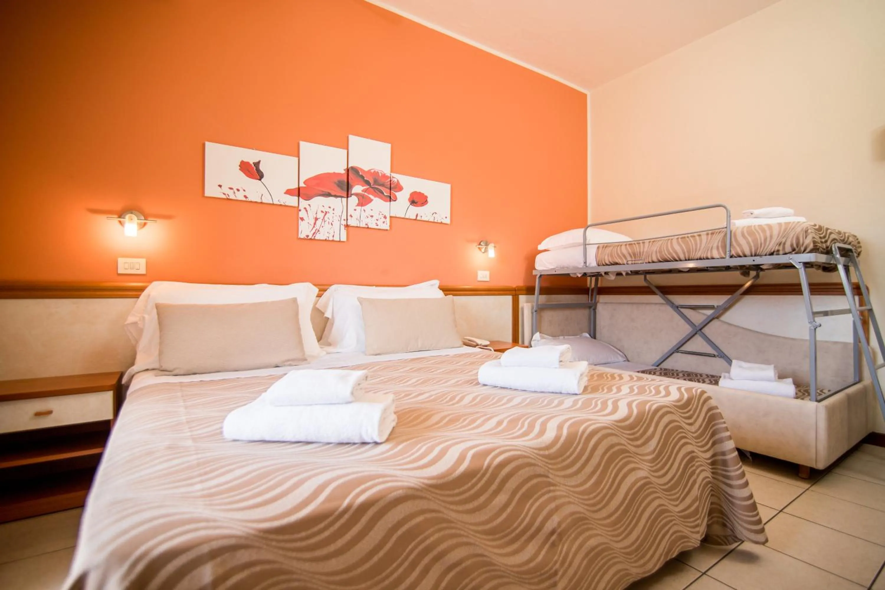 bunk bed, Bed in Unique Hotel