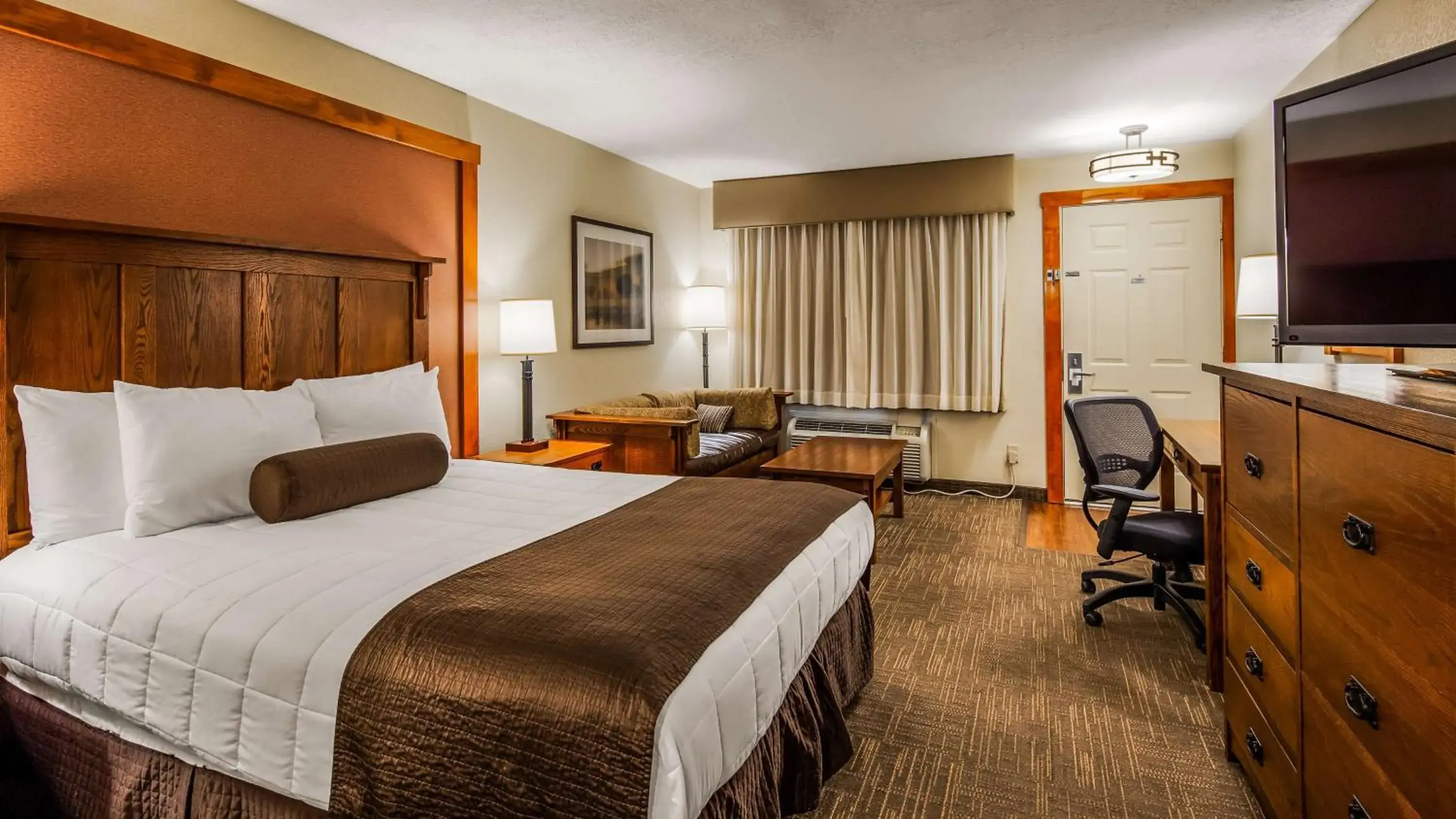 Queen Room - Non-Smoking in Best Western Plus High Country Inn Queen Room - Non-Smoking in Best Western Plus High Country Inn