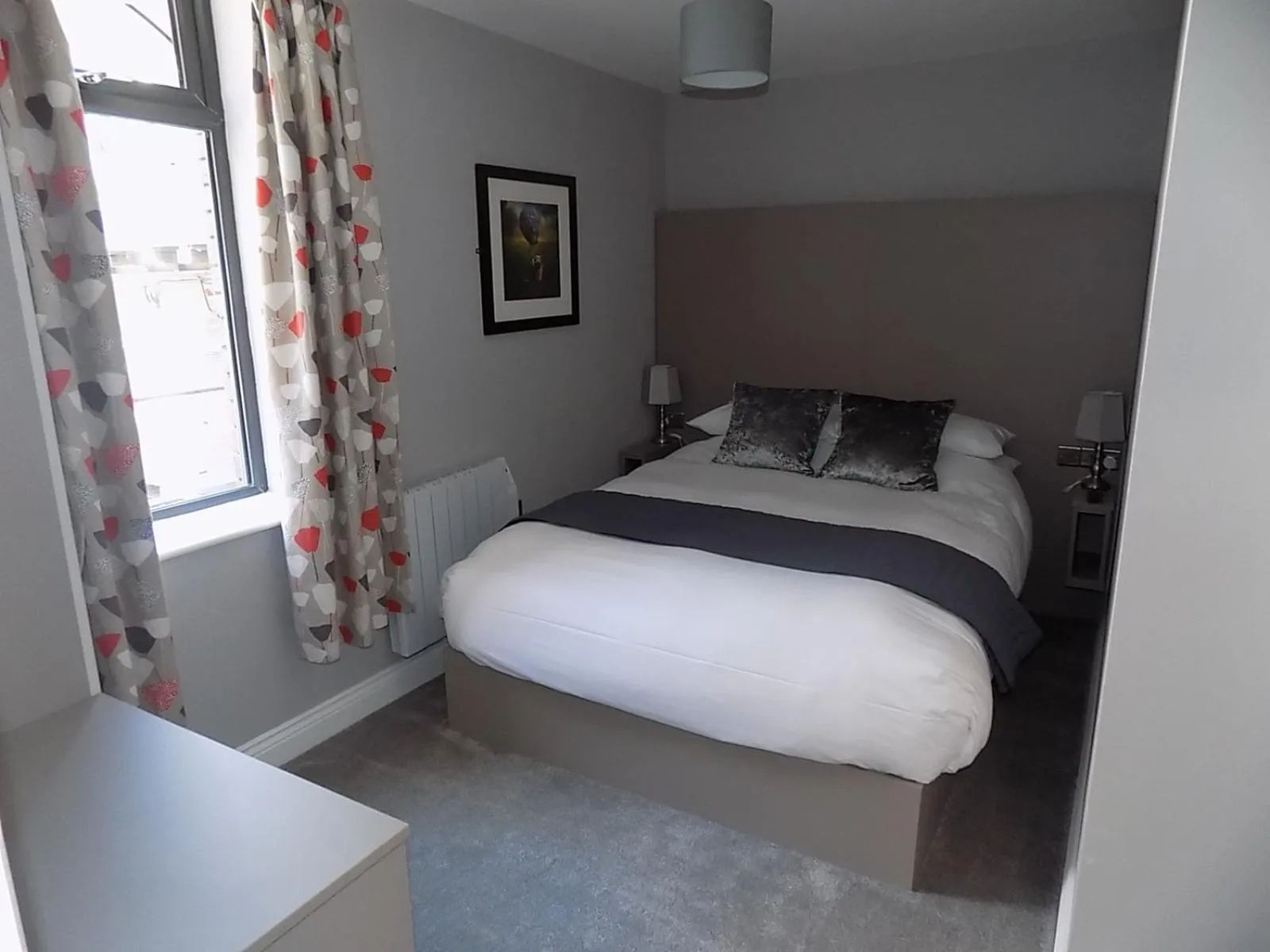 Bedroom, Bed in The Old Wool House Apartments