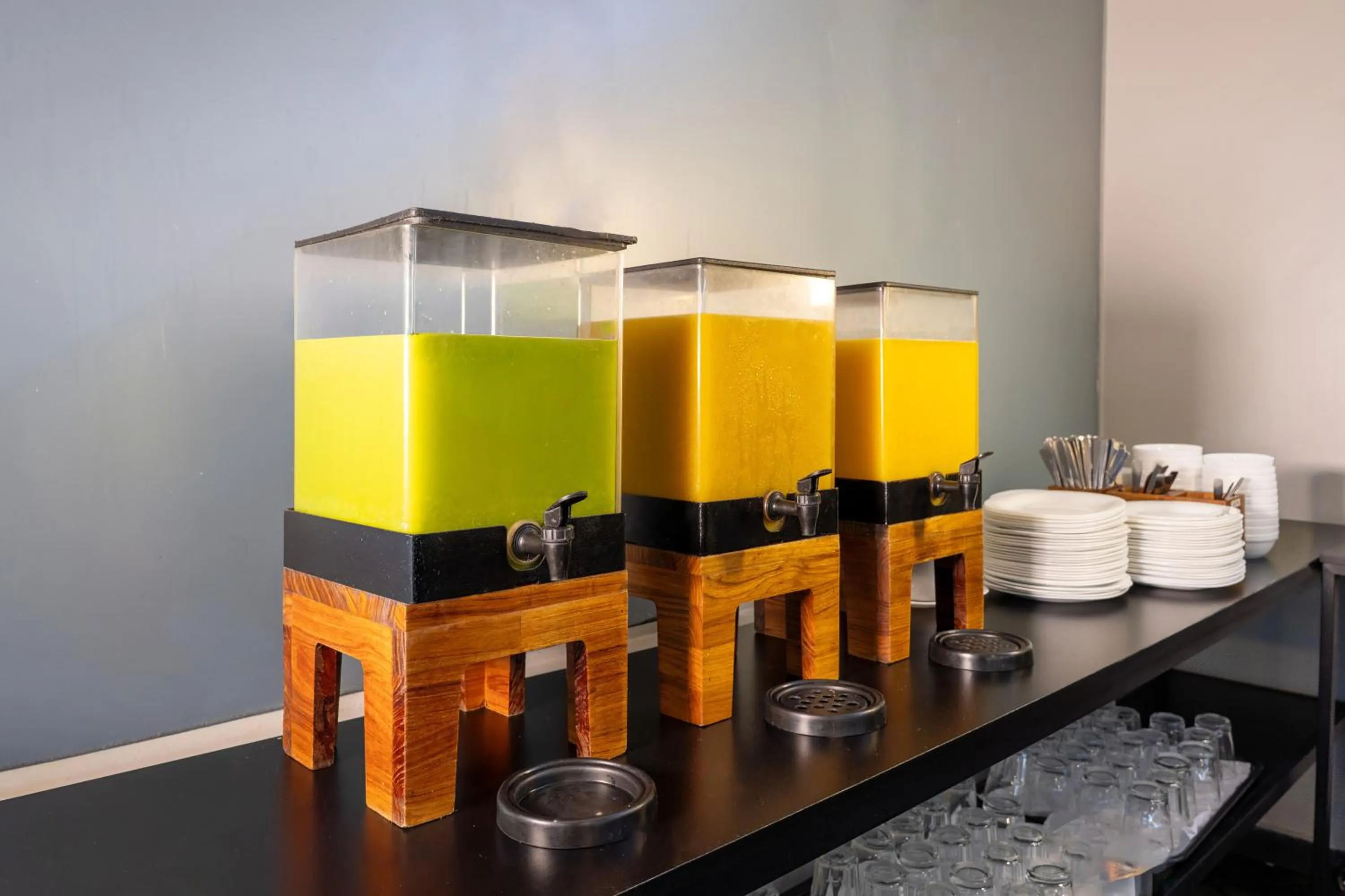 Food and drinks in Slim Hotel São Paulo Congonhas