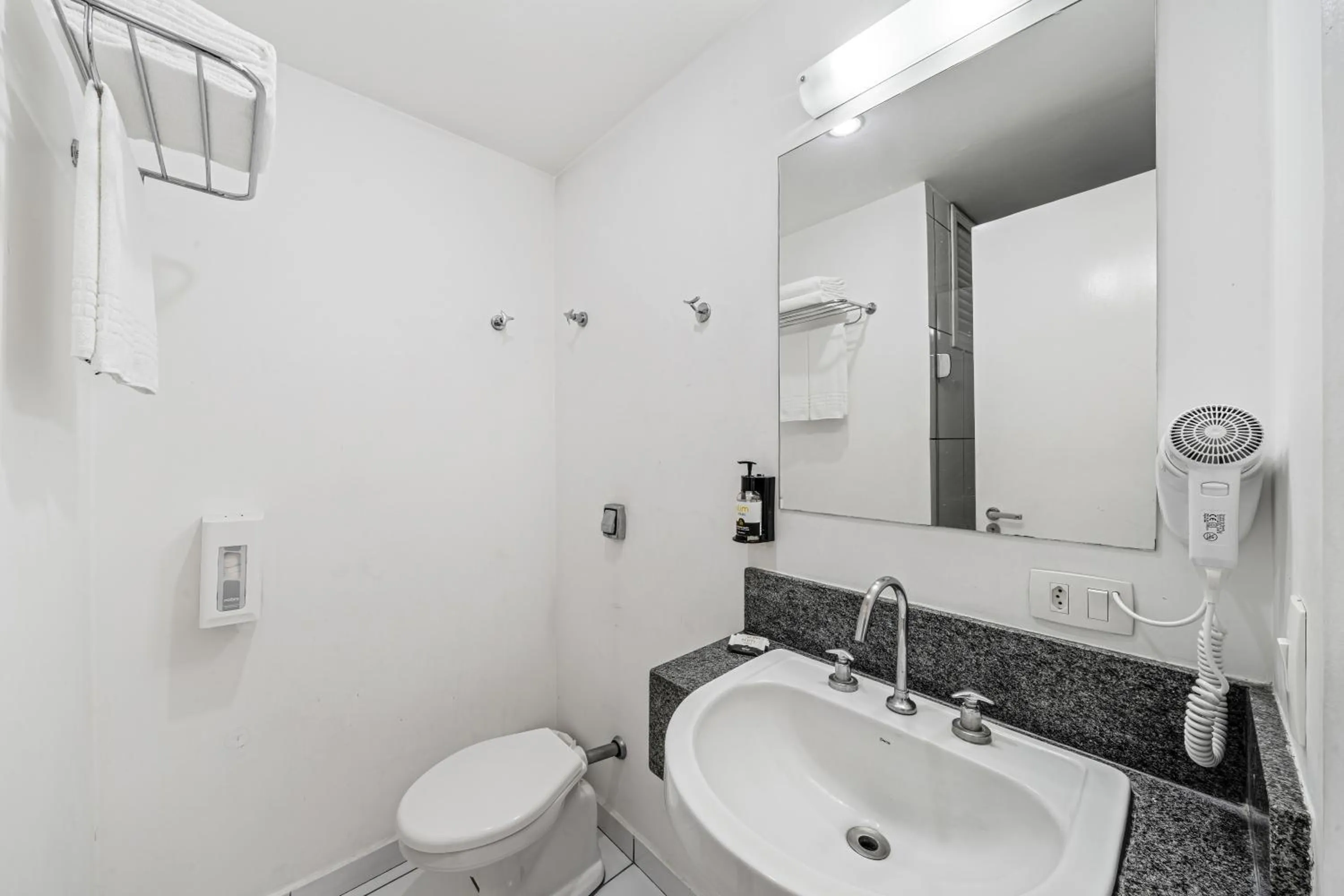 Bathroom in Slim Hotel São Paulo Congonhas