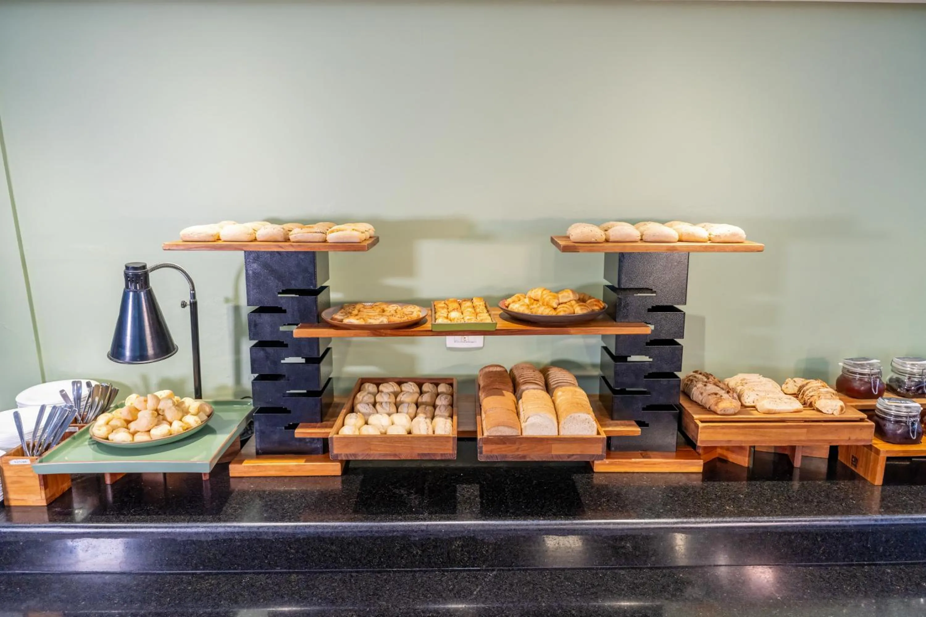 Food in Slim Hotel São Paulo Congonhas