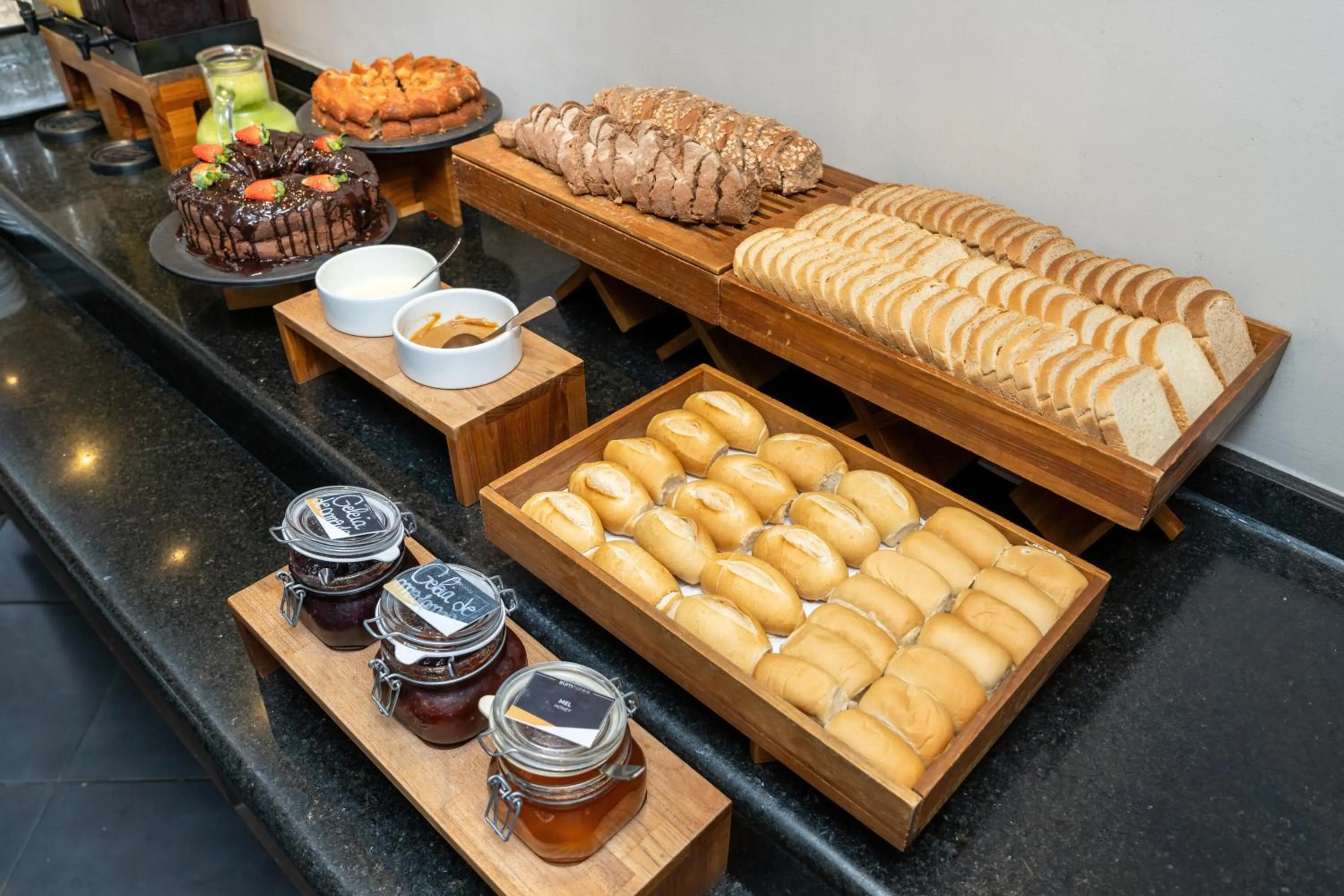 Breakfast in Slim São Paulo Congonhas