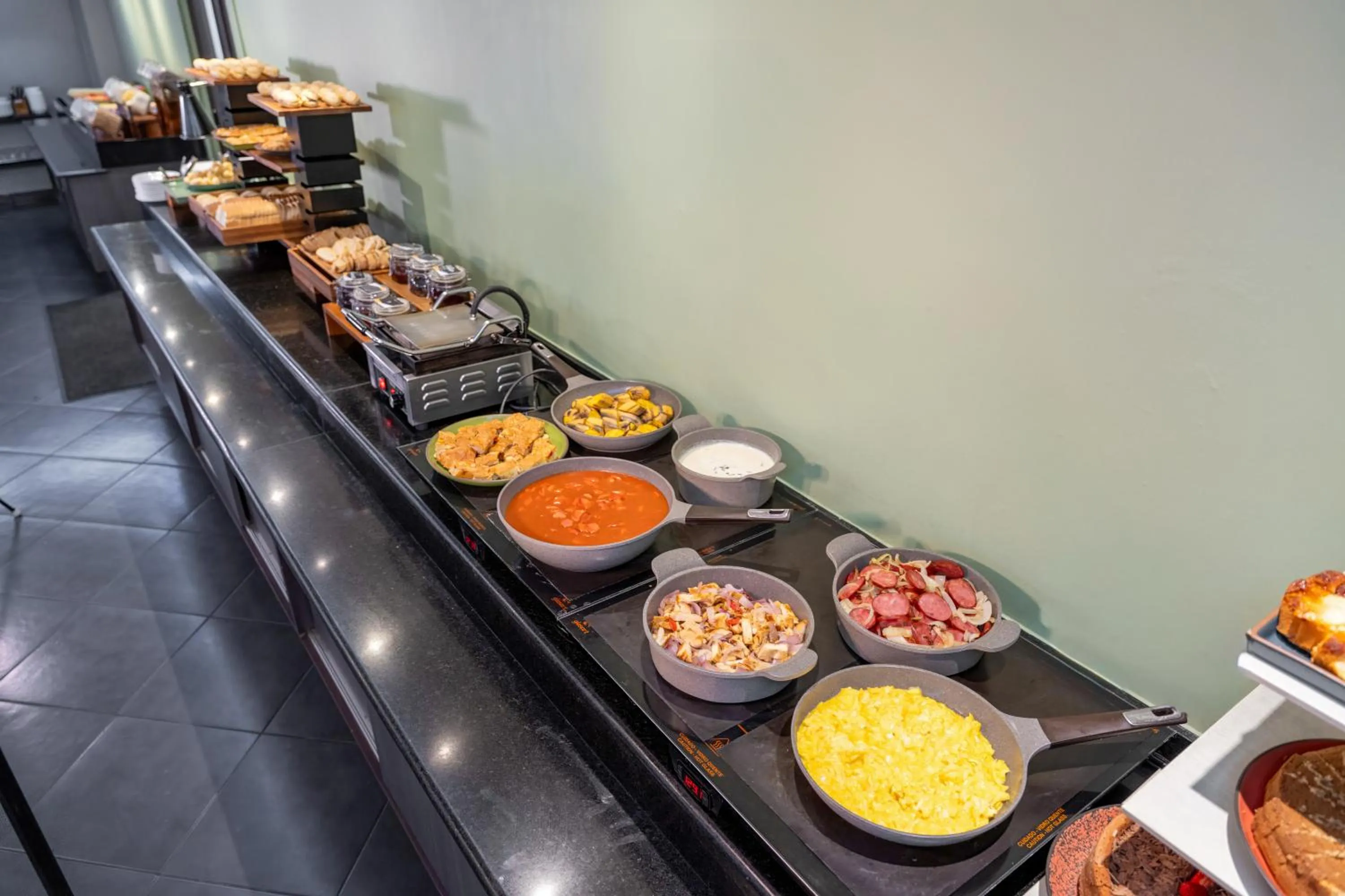 Food in Slim Hotel São Paulo Congonhas