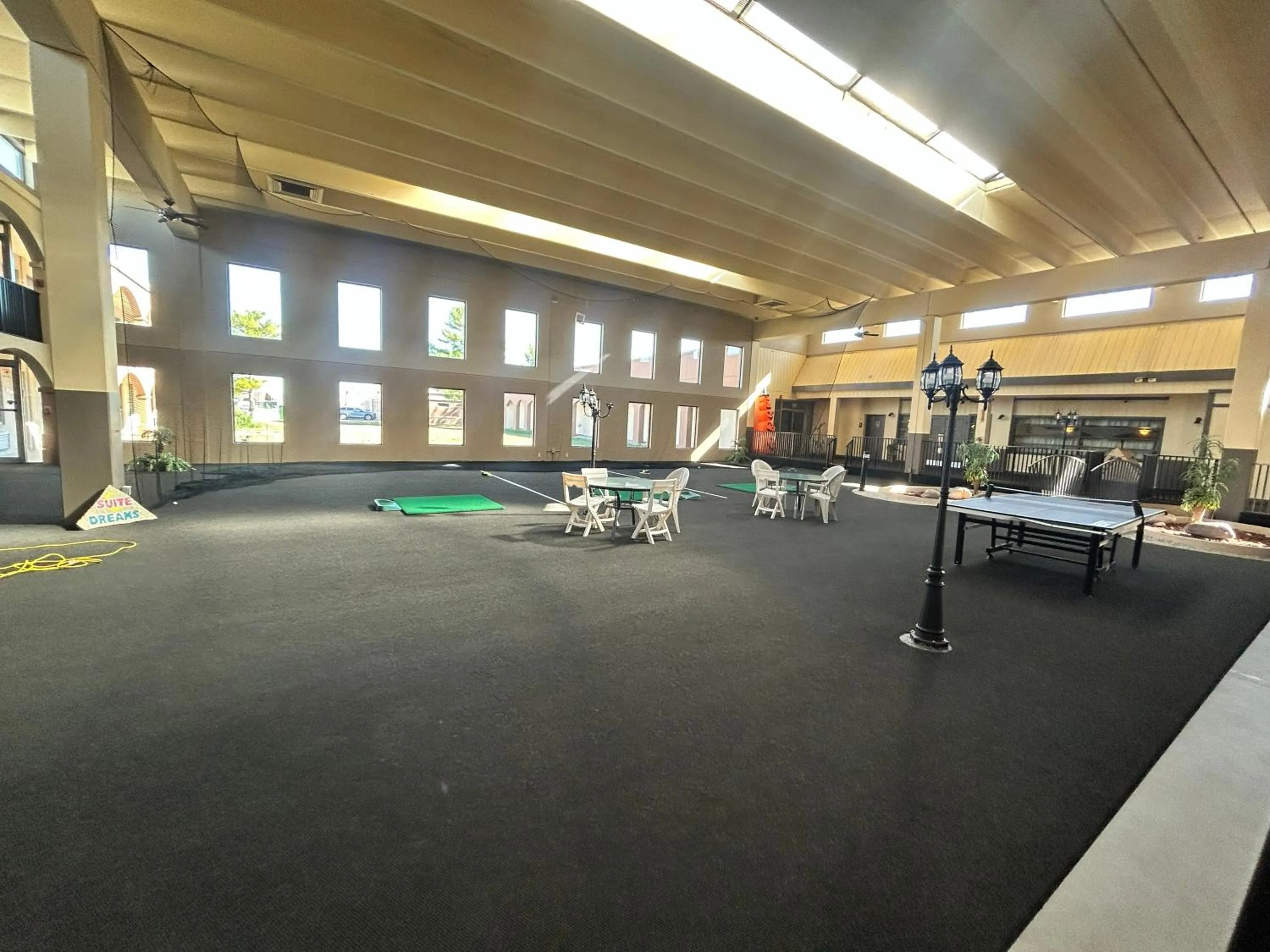 Area and facilities in Suite Dreams Motel Mattoon I 57