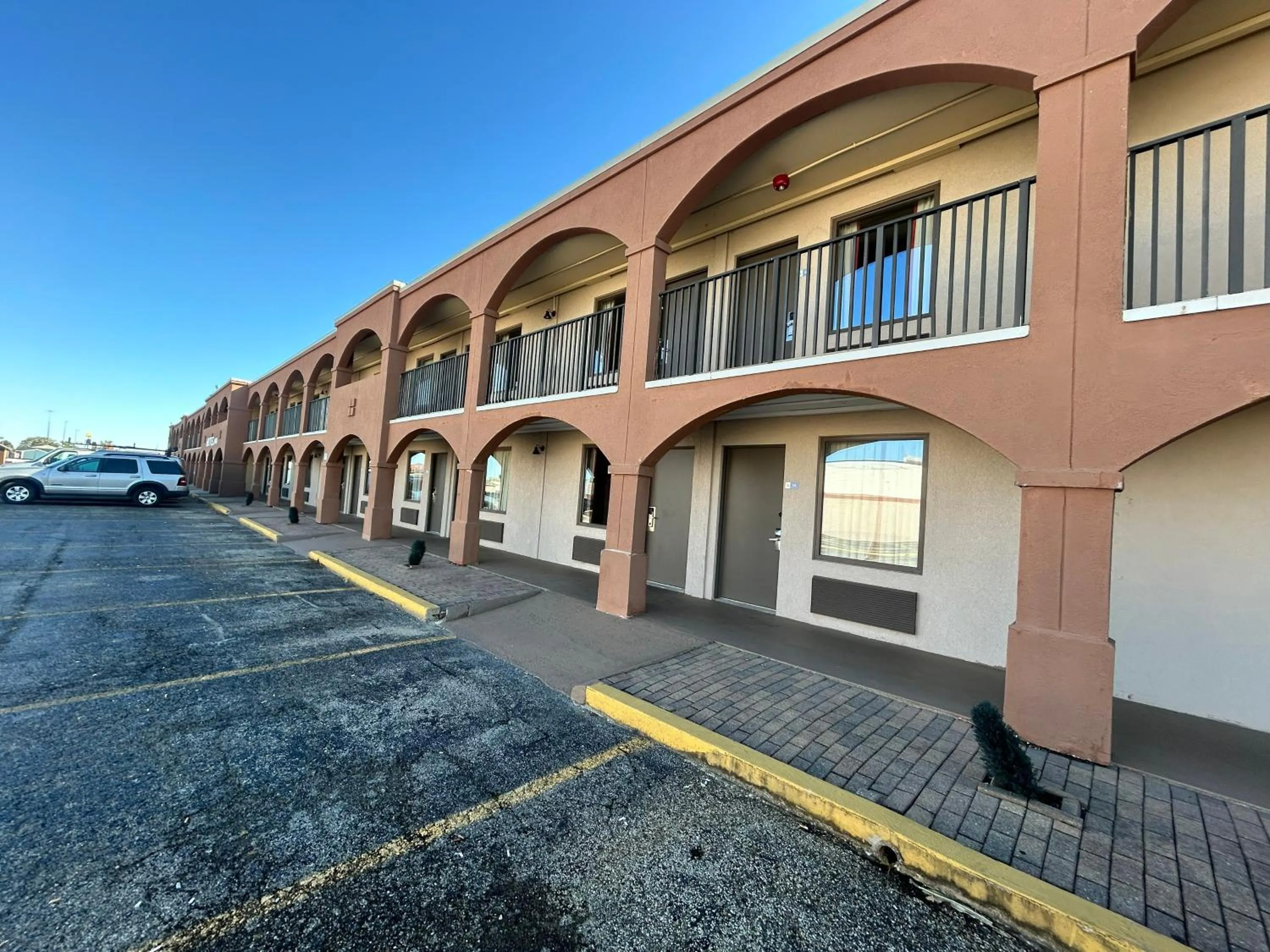 Parking in Suite Dreams Motel Mattoon I 57