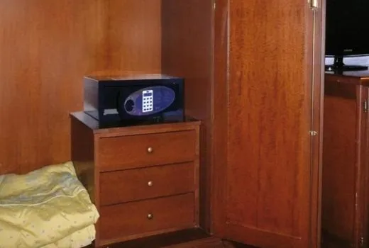 Decorative detail, Bed in Hotel Filippeschi