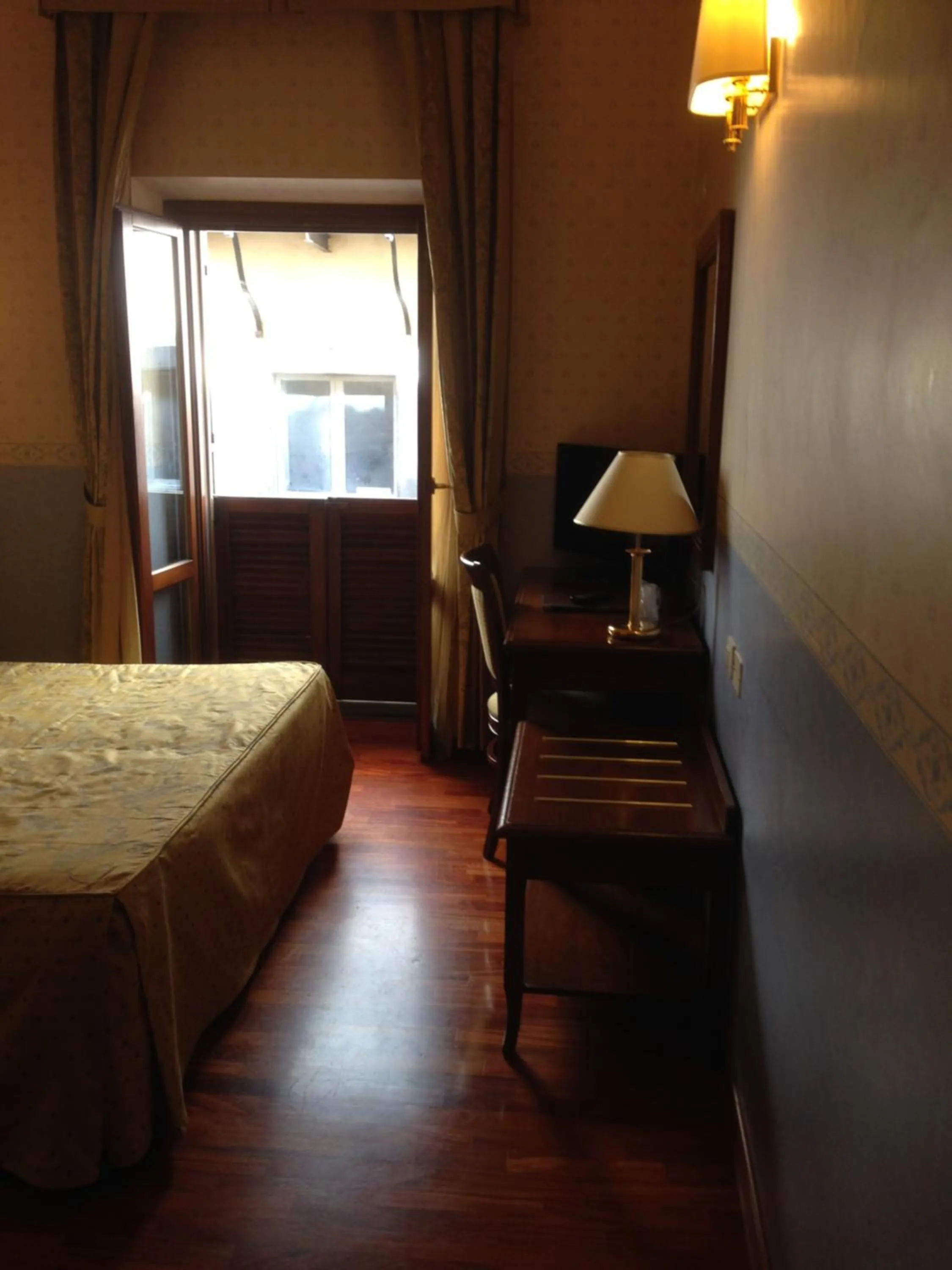 Bedroom, Bed in Hotel Filippeschi