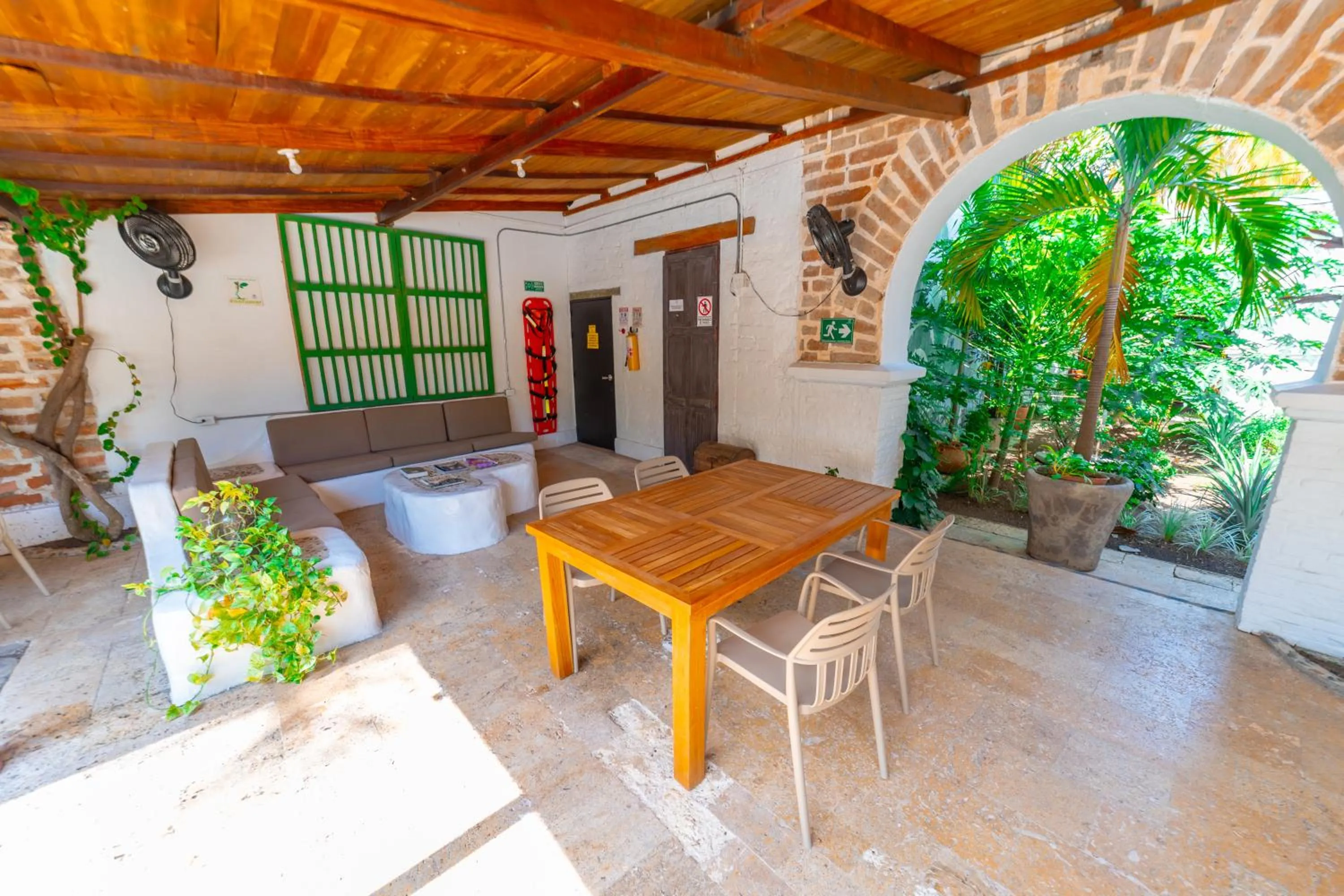 Hotel Mariscal Robledo