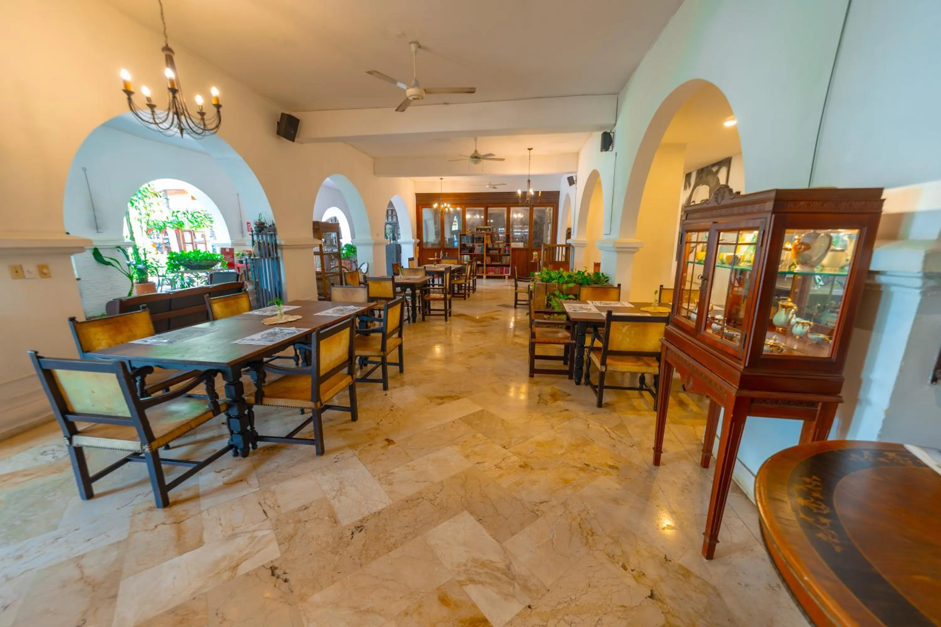 Hotel Mariscal Robledo