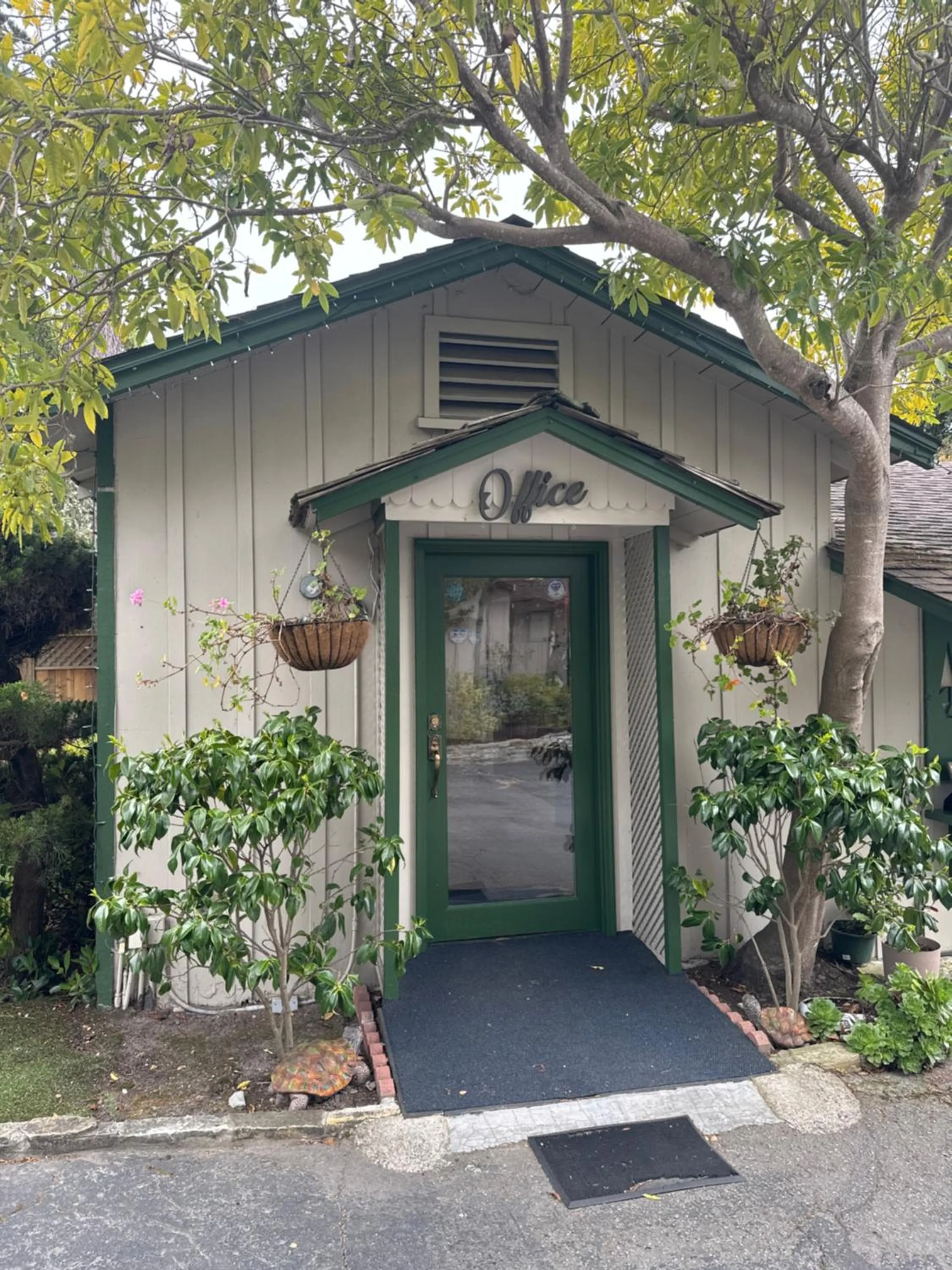 Property building in Carmel Resort Inn