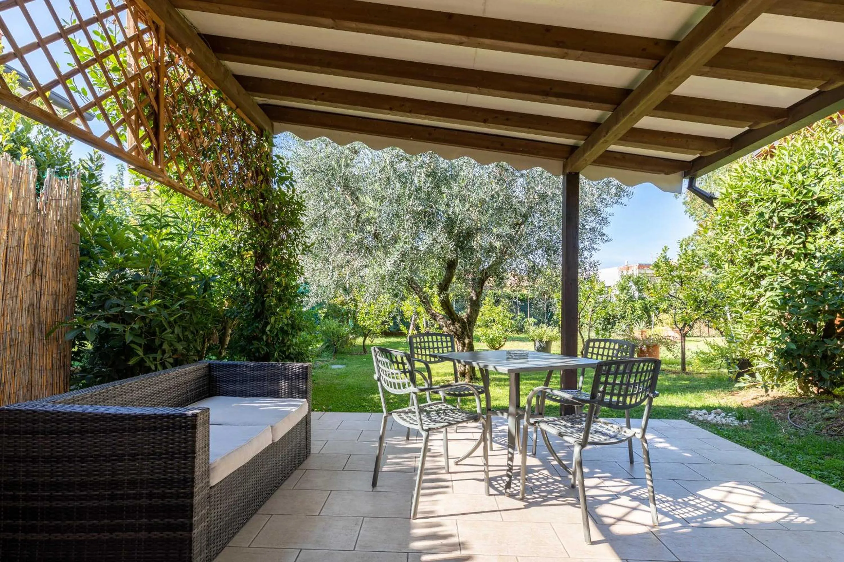 Patio in Residence Il Melograno