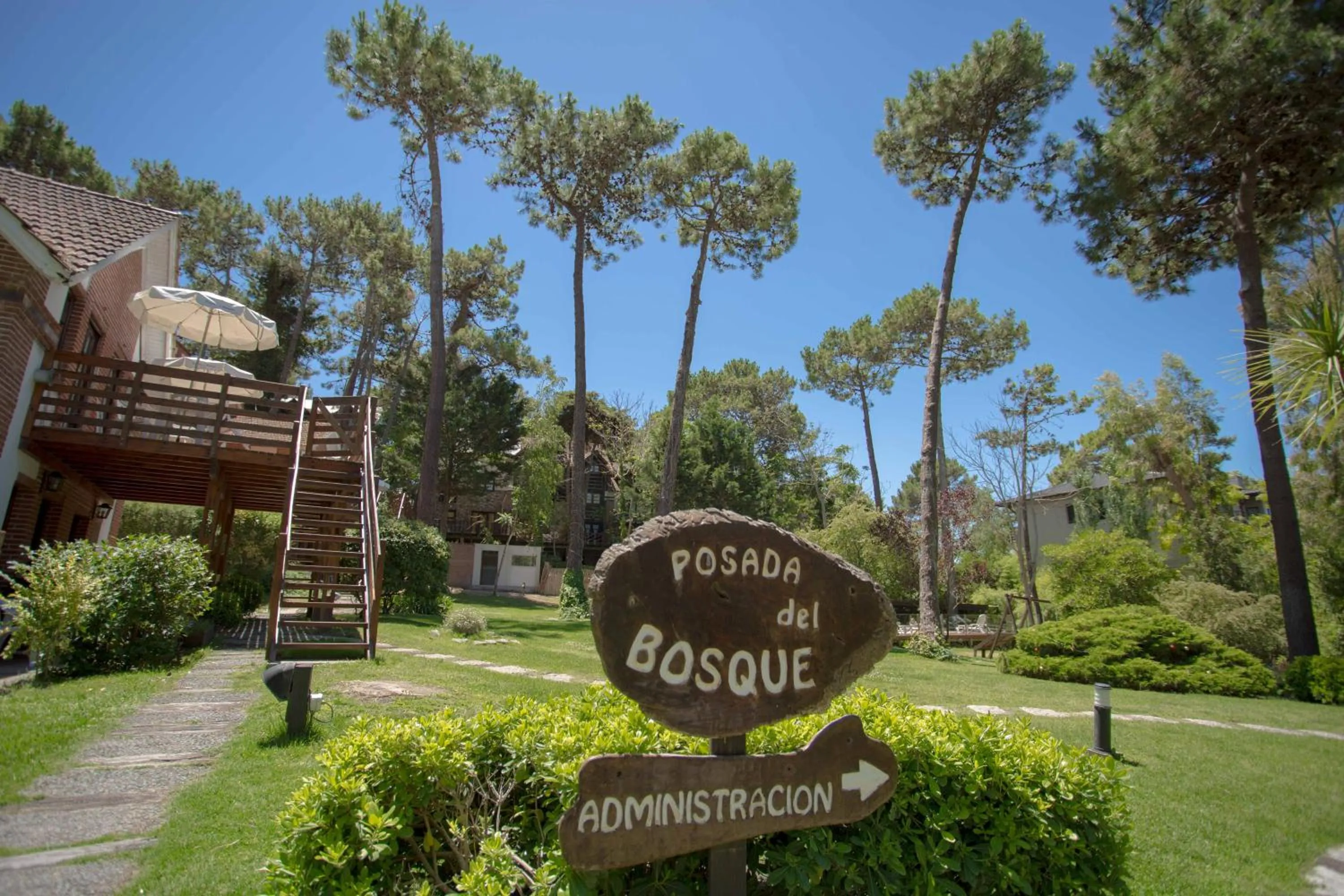Facade/entrance in Posada del Bosque By HS