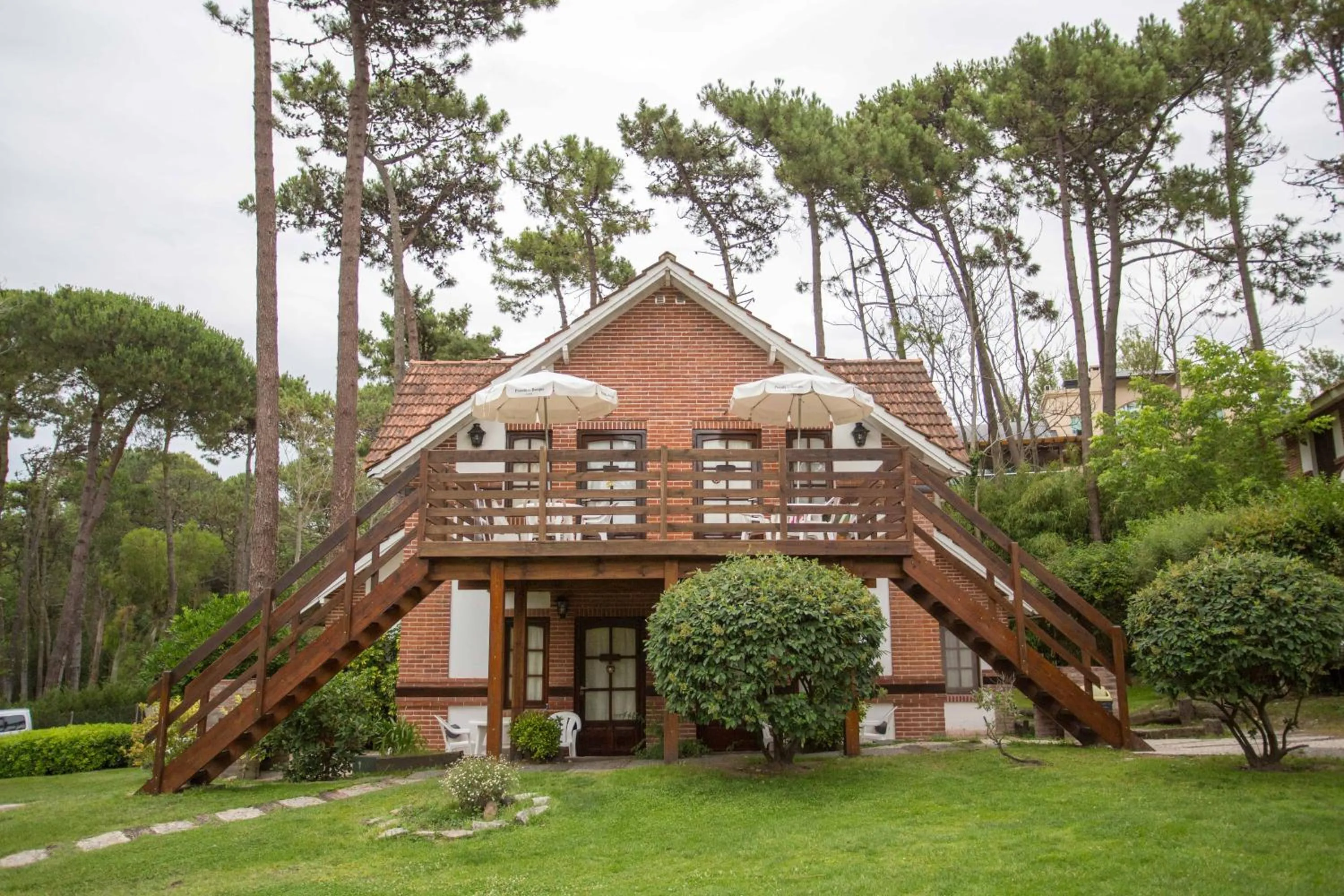 Photo of the whole room in Posada del Bosque By HS