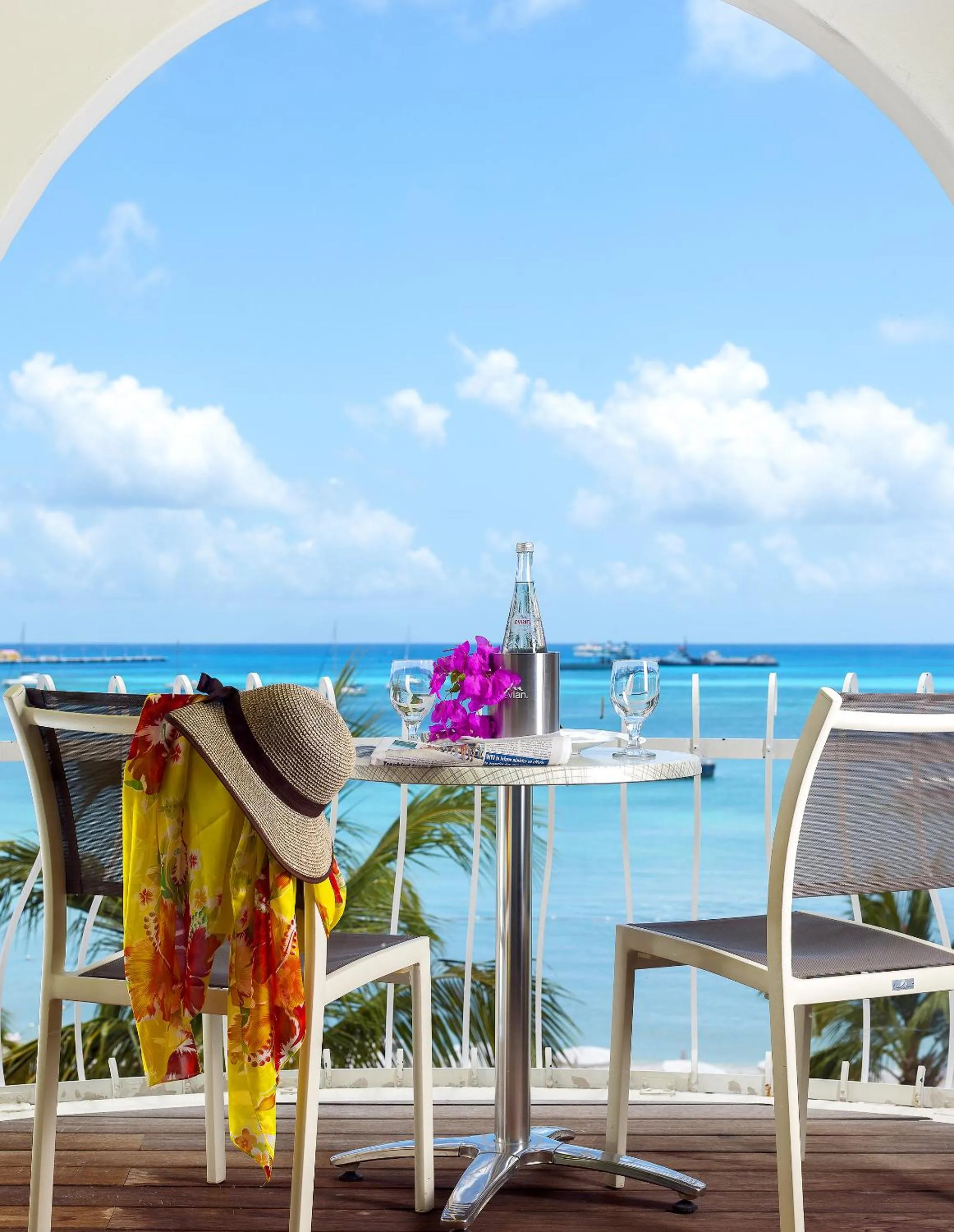 Seating area in Holland House Beach Hotel