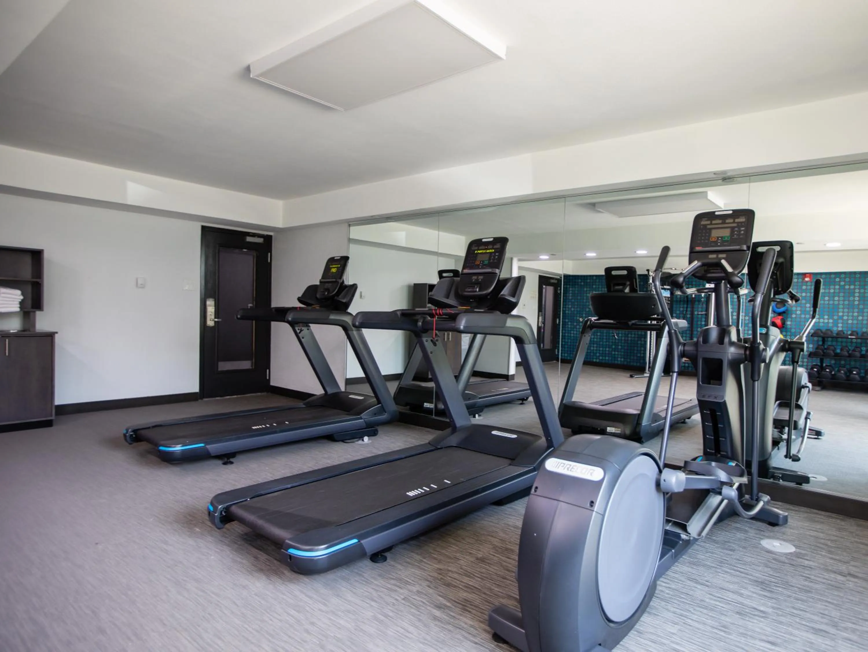 Fitness centre/facilities in La Quinta by Wyndham Dallas I-35 Walnut Hill Ln