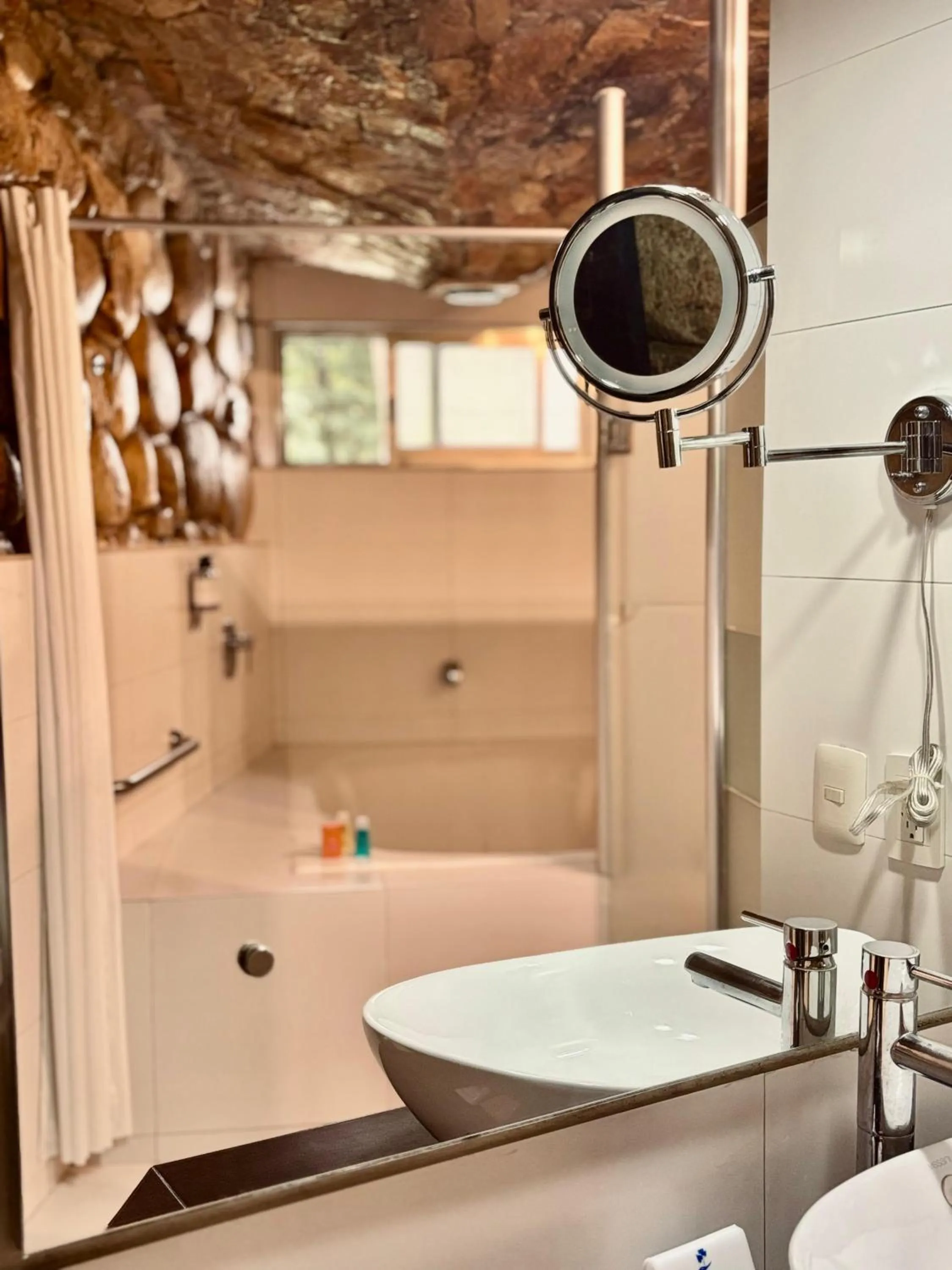 Bath in Hotel Nututun Palenque