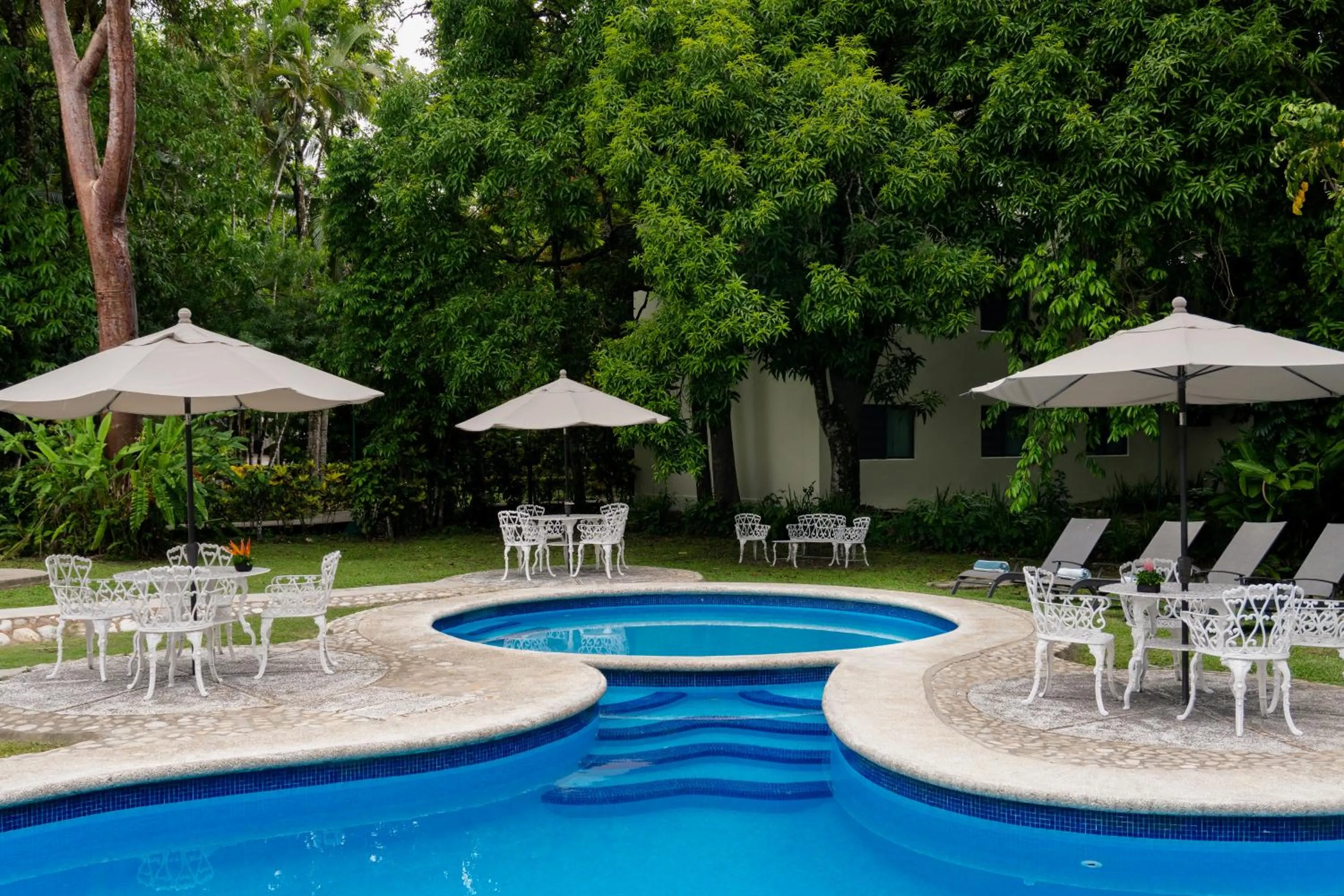 Swimming pool in Hotel Nututun Palenque