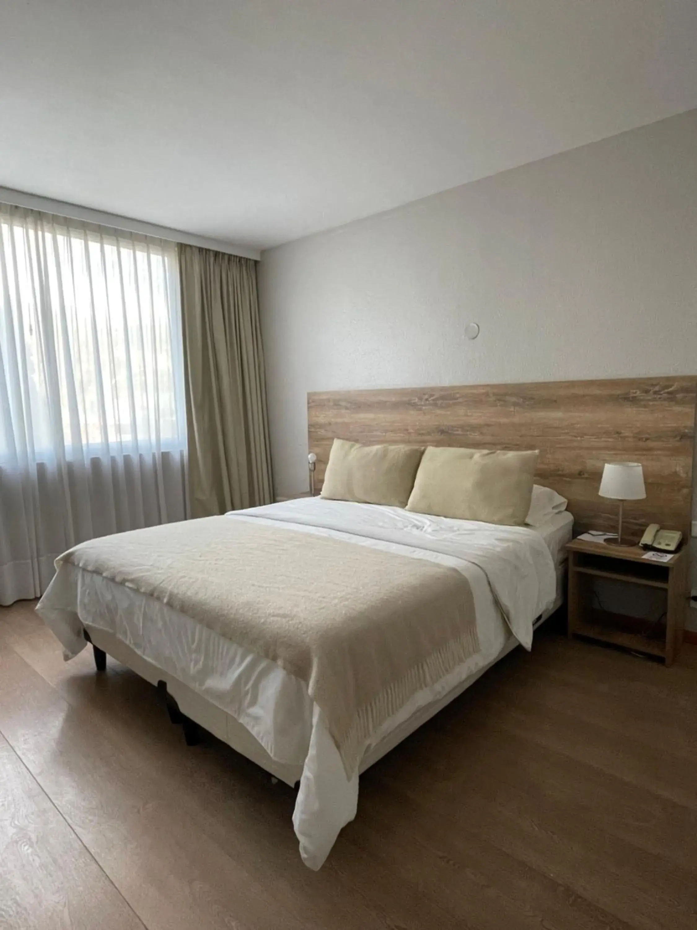 Queen Room - Disability Access in Hotel Tehuelche Queen Room - Disability Access in Hotel Tehuelche