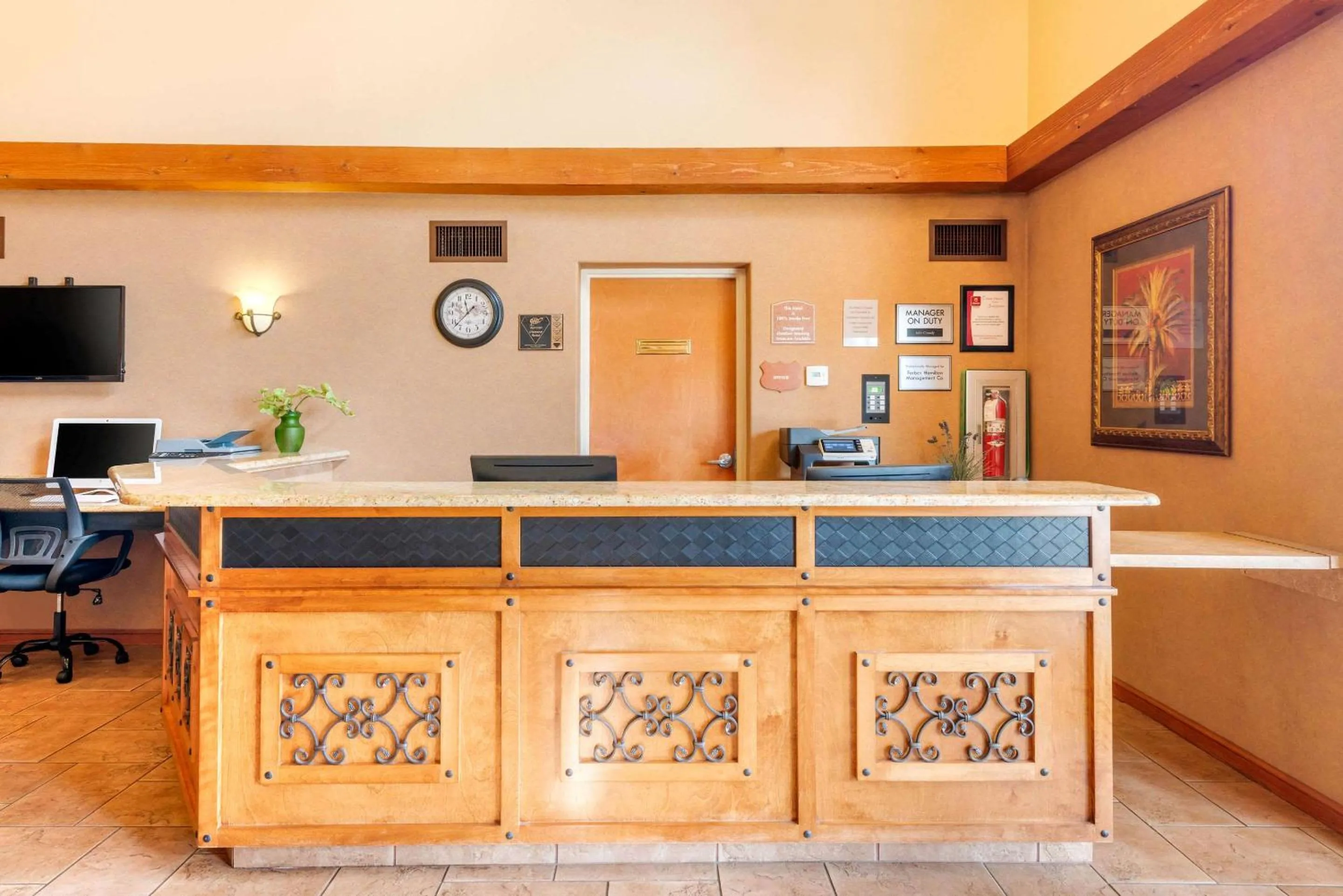 Lobby or reception in Clarion Inn Ormond Beach at Destination Daytona