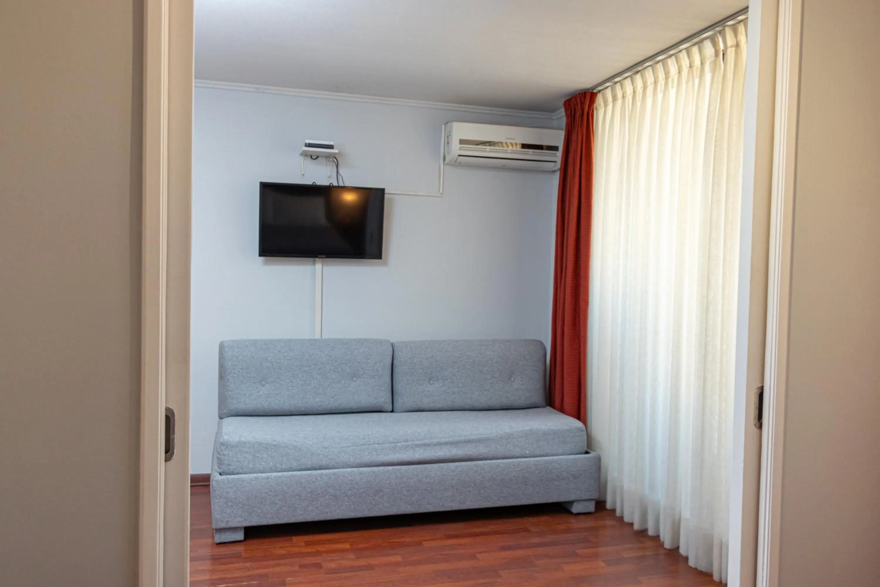 Living room in Departamentos Amoblados Torre Tagle