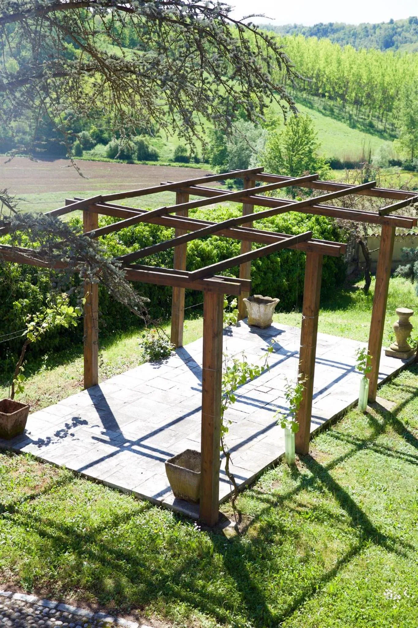 Garden view in La Mondianese "House of Ruchè"