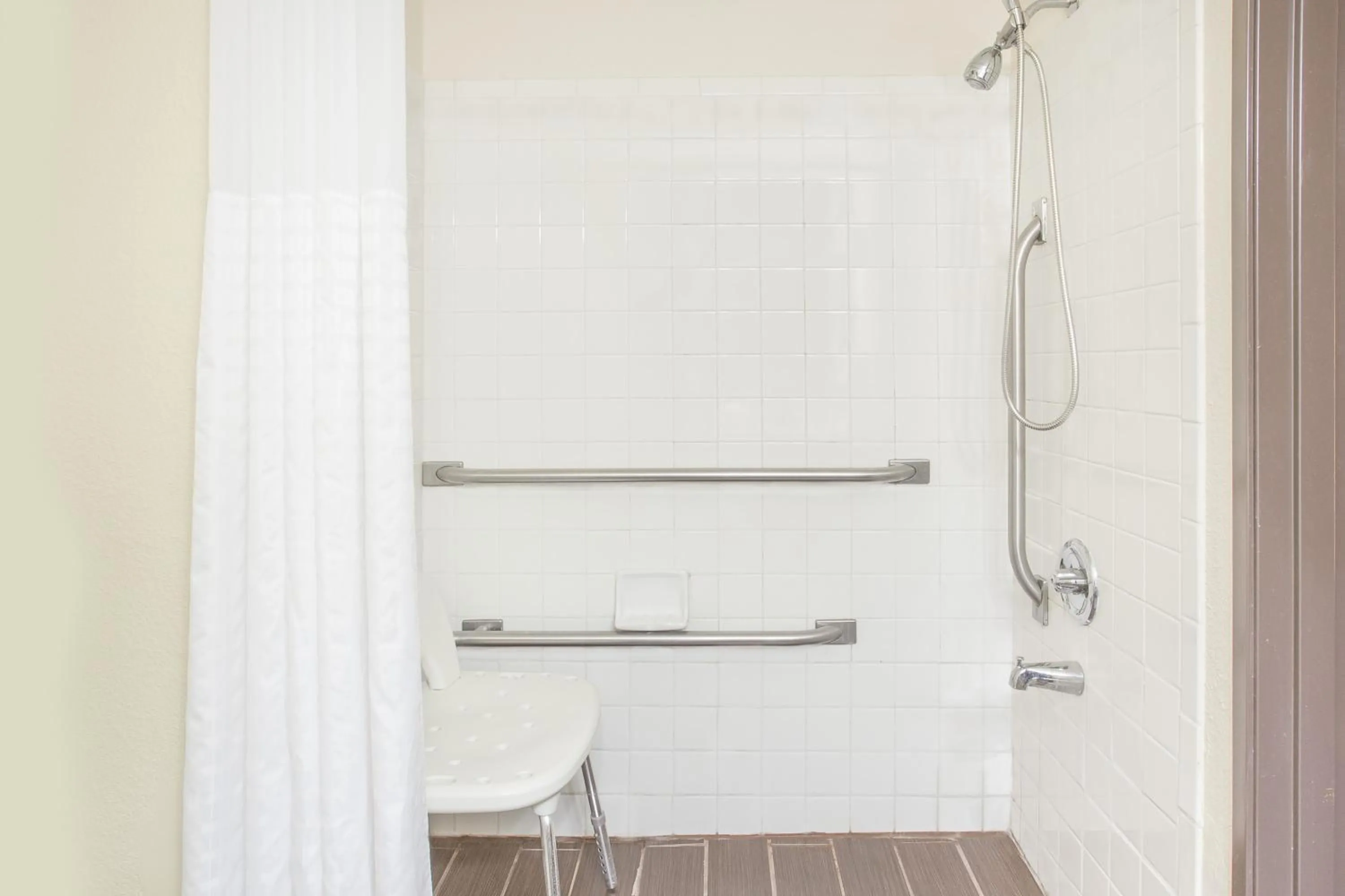 Bathroom in Baymont by Wyndham Holland