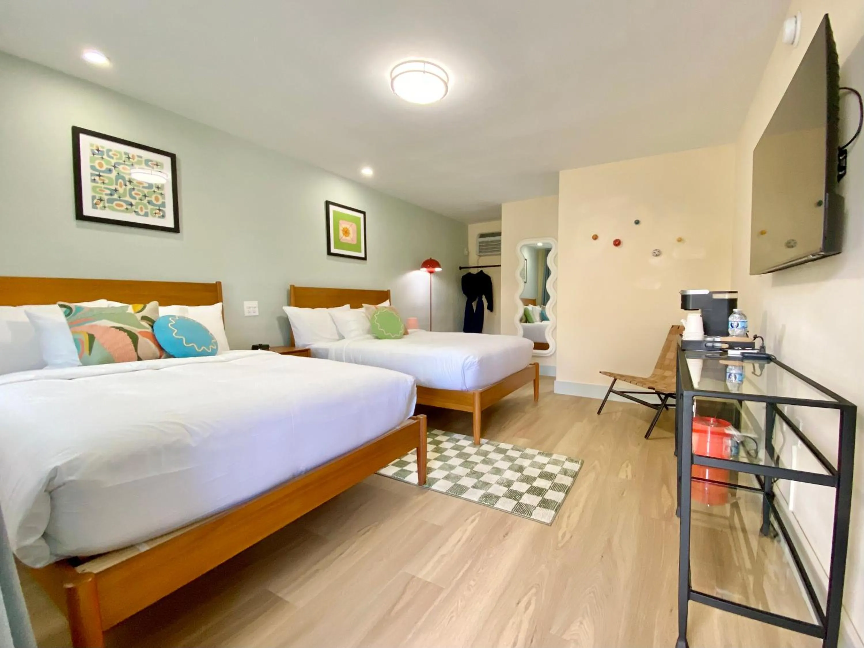 Bedroom, Bed in Gainesville Lodge