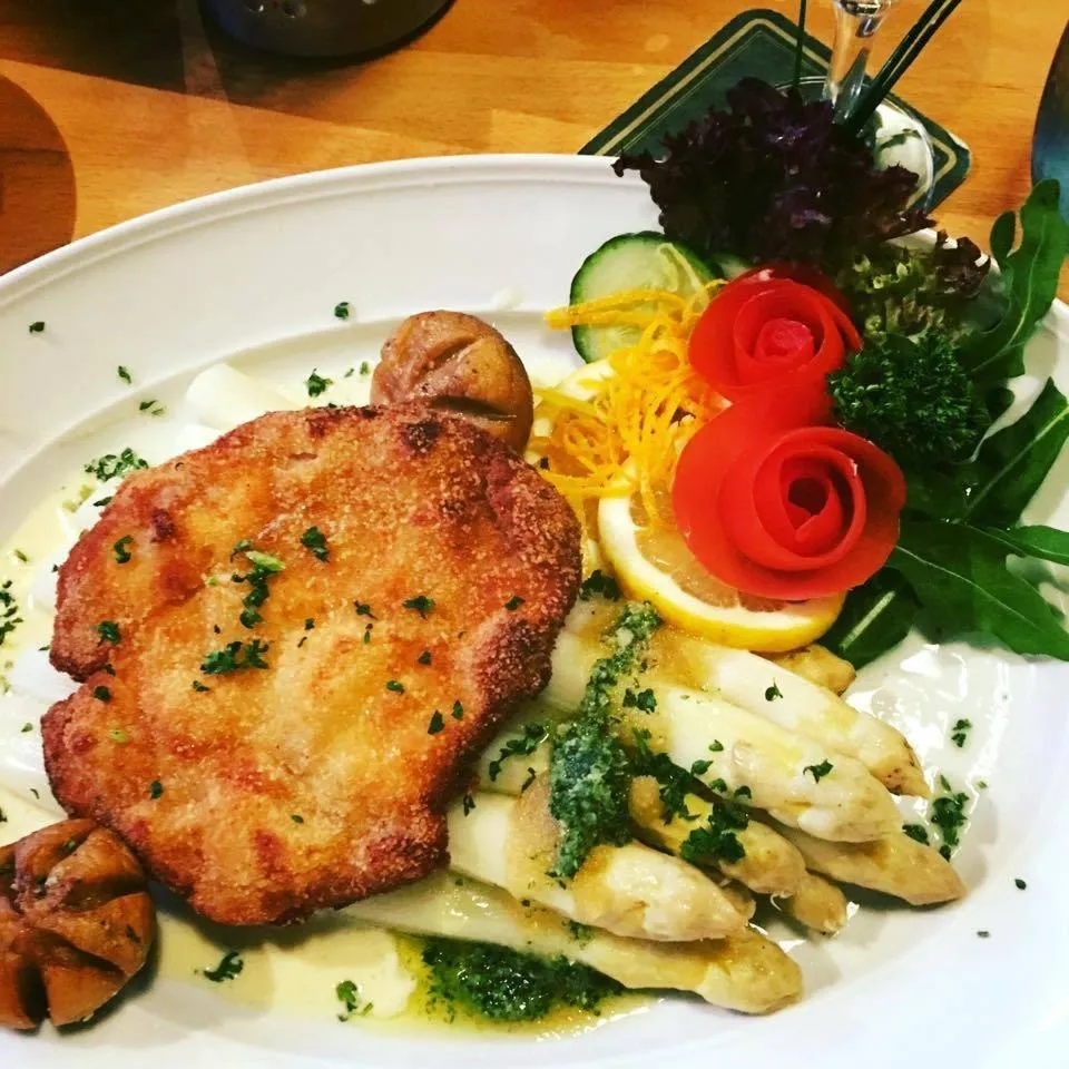 Food close-up in Aparthotel Peerless Dine