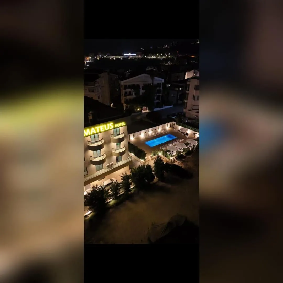 Swimming pool in Mateus Hotel & Pool