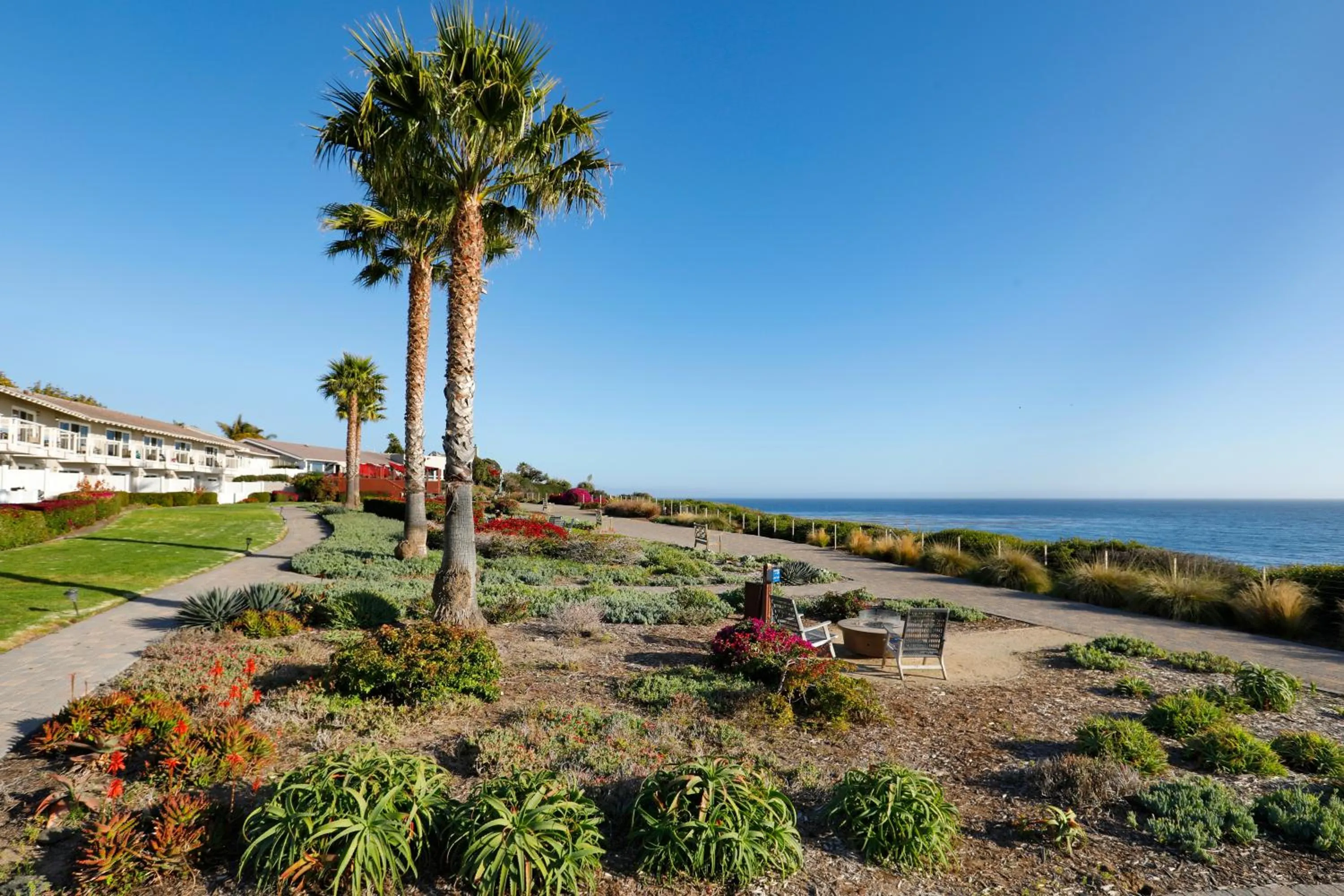 Natural landscape in Spyglass Inn