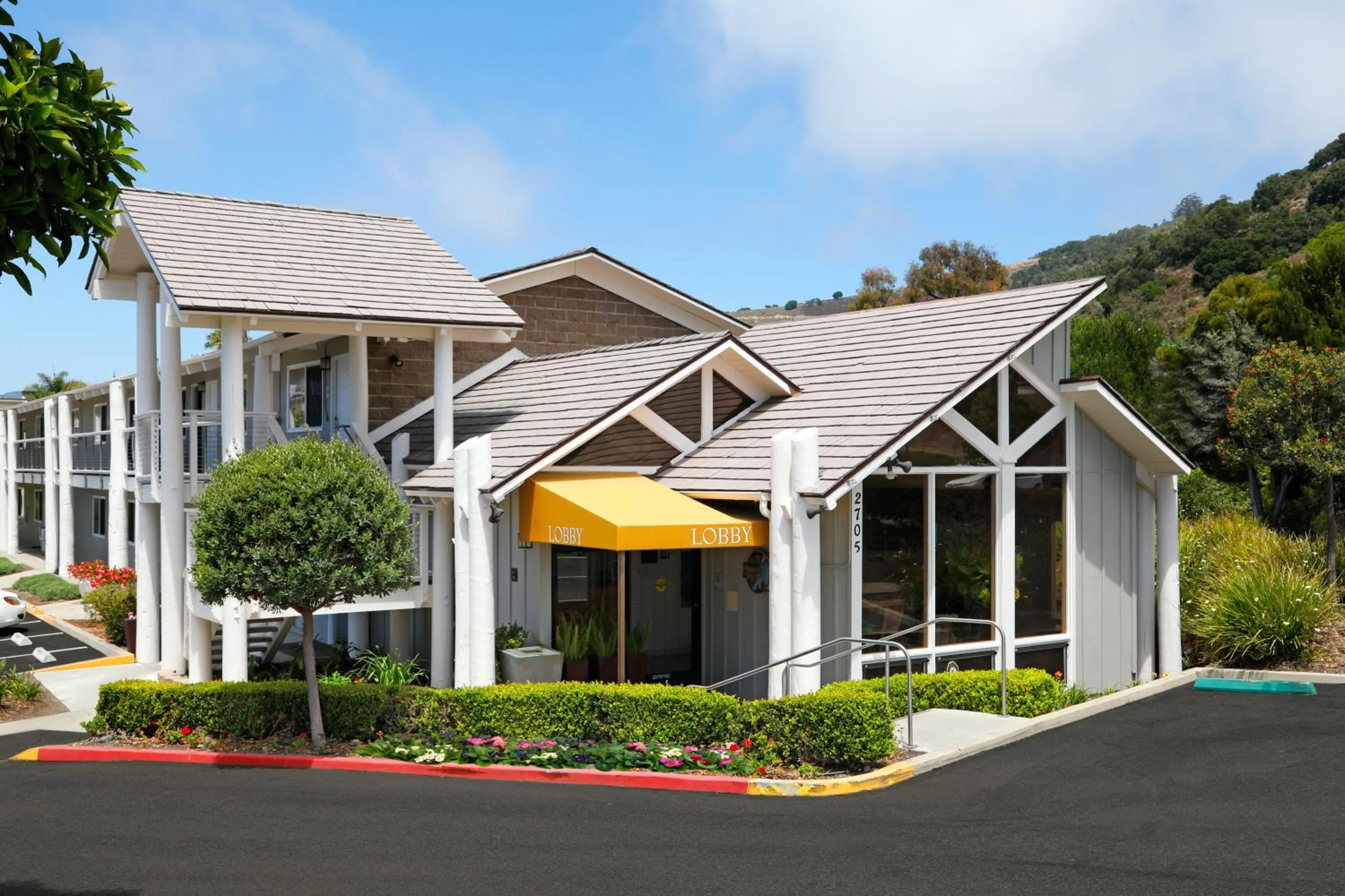 Property building in Spyglass Inn