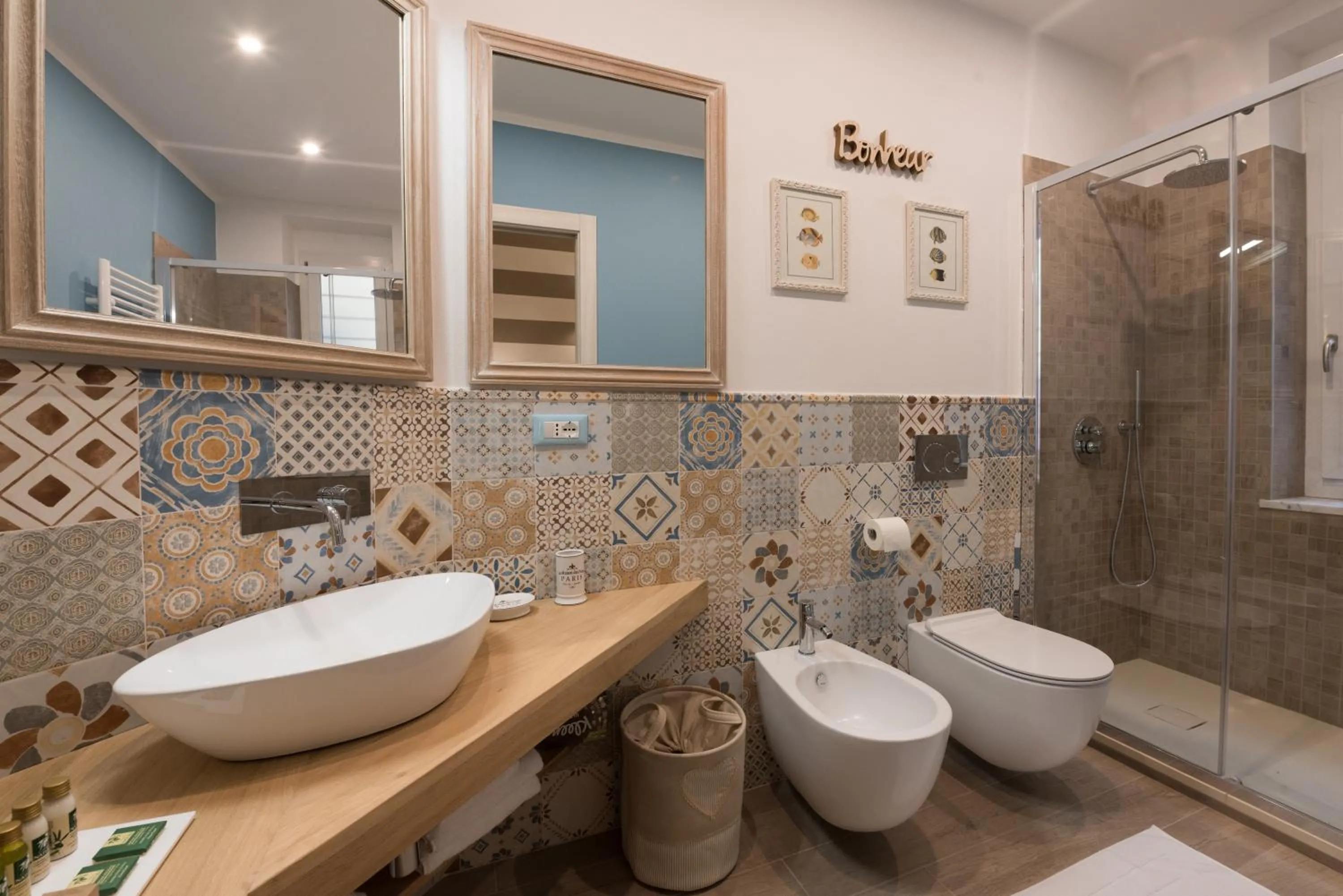 La Bonheur, Terre Marine