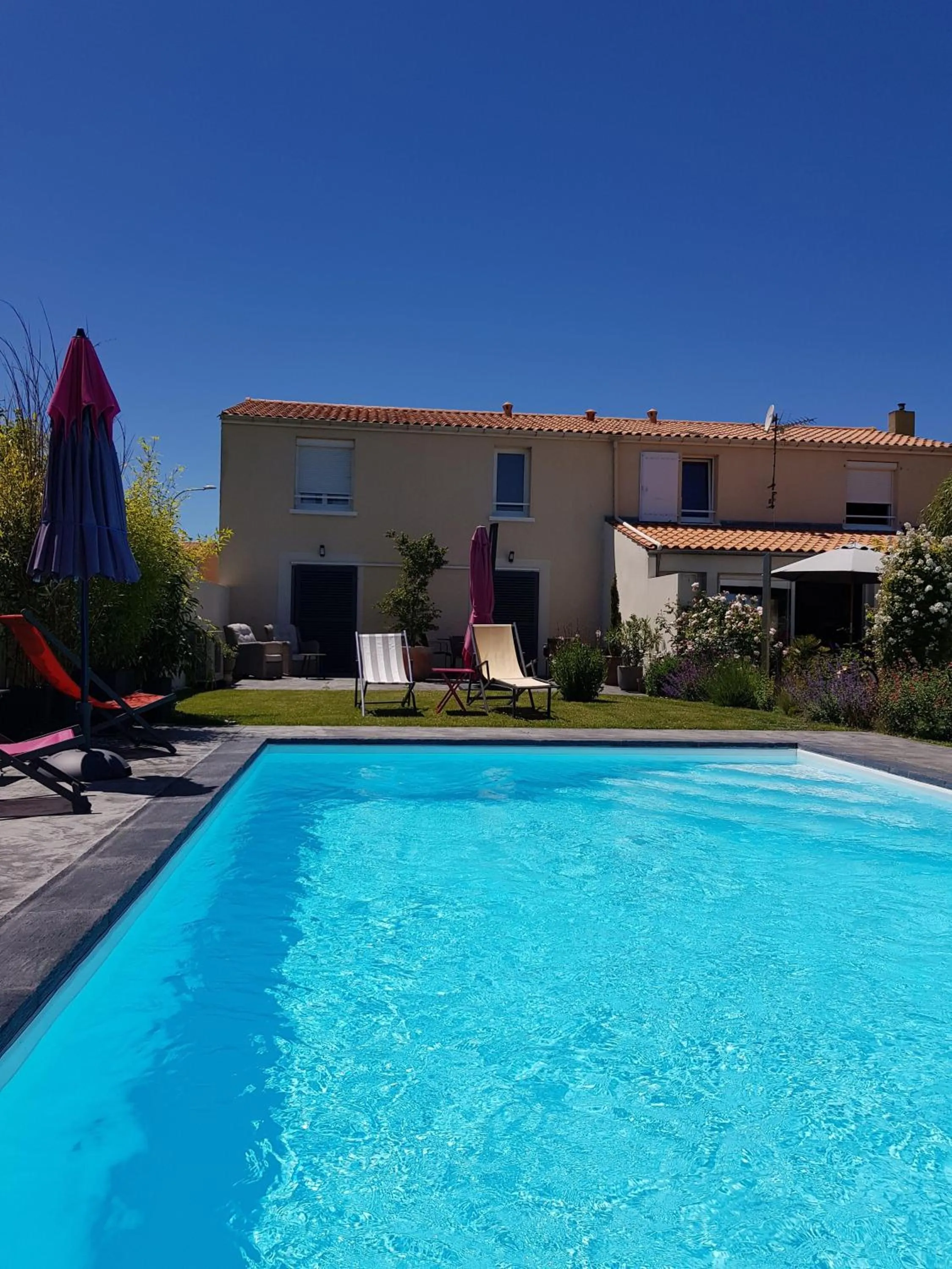 Property building in La villa 13&15