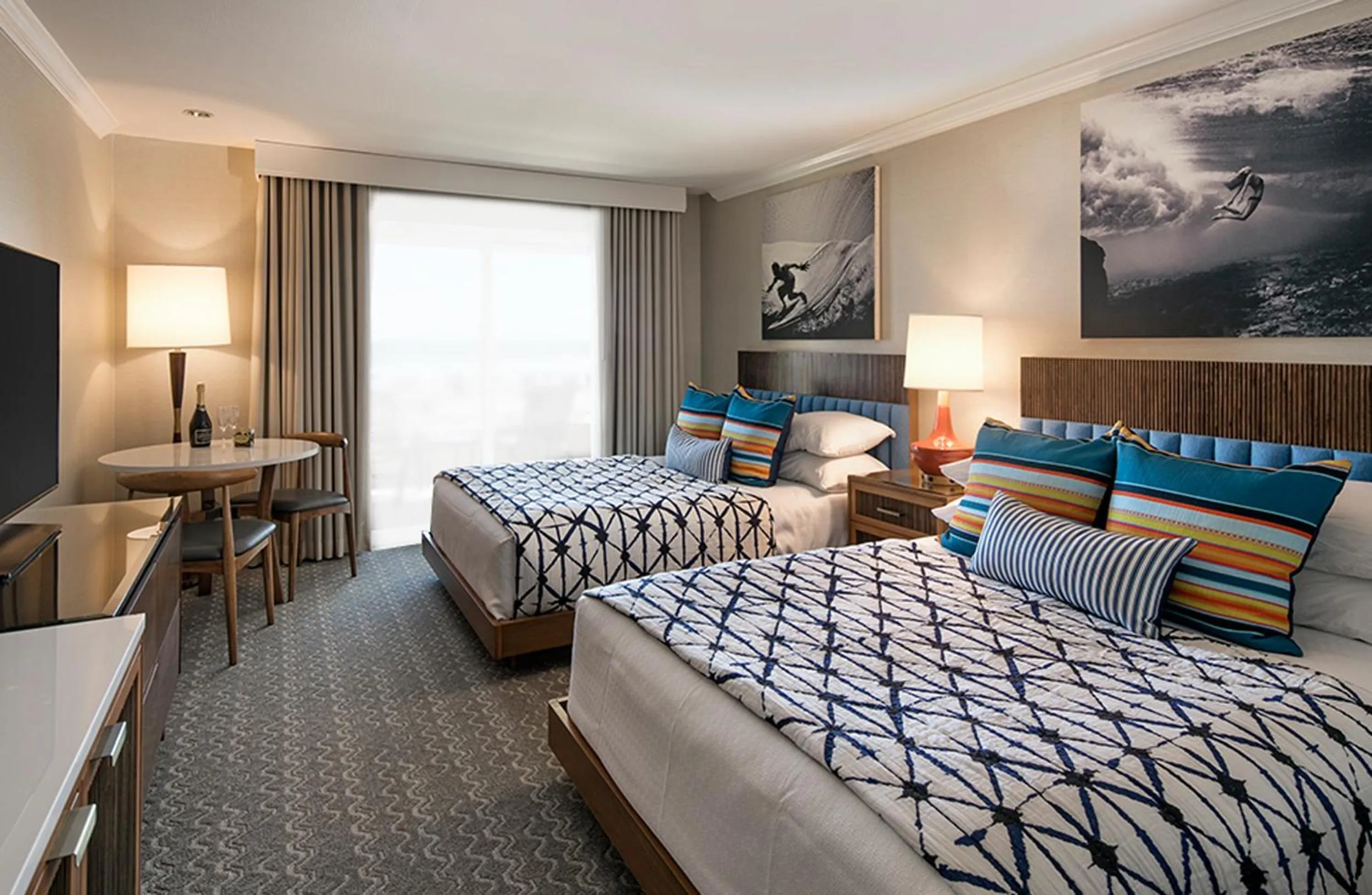 Photo of the whole room, Bed in Sandcastle Hotel on the Beach