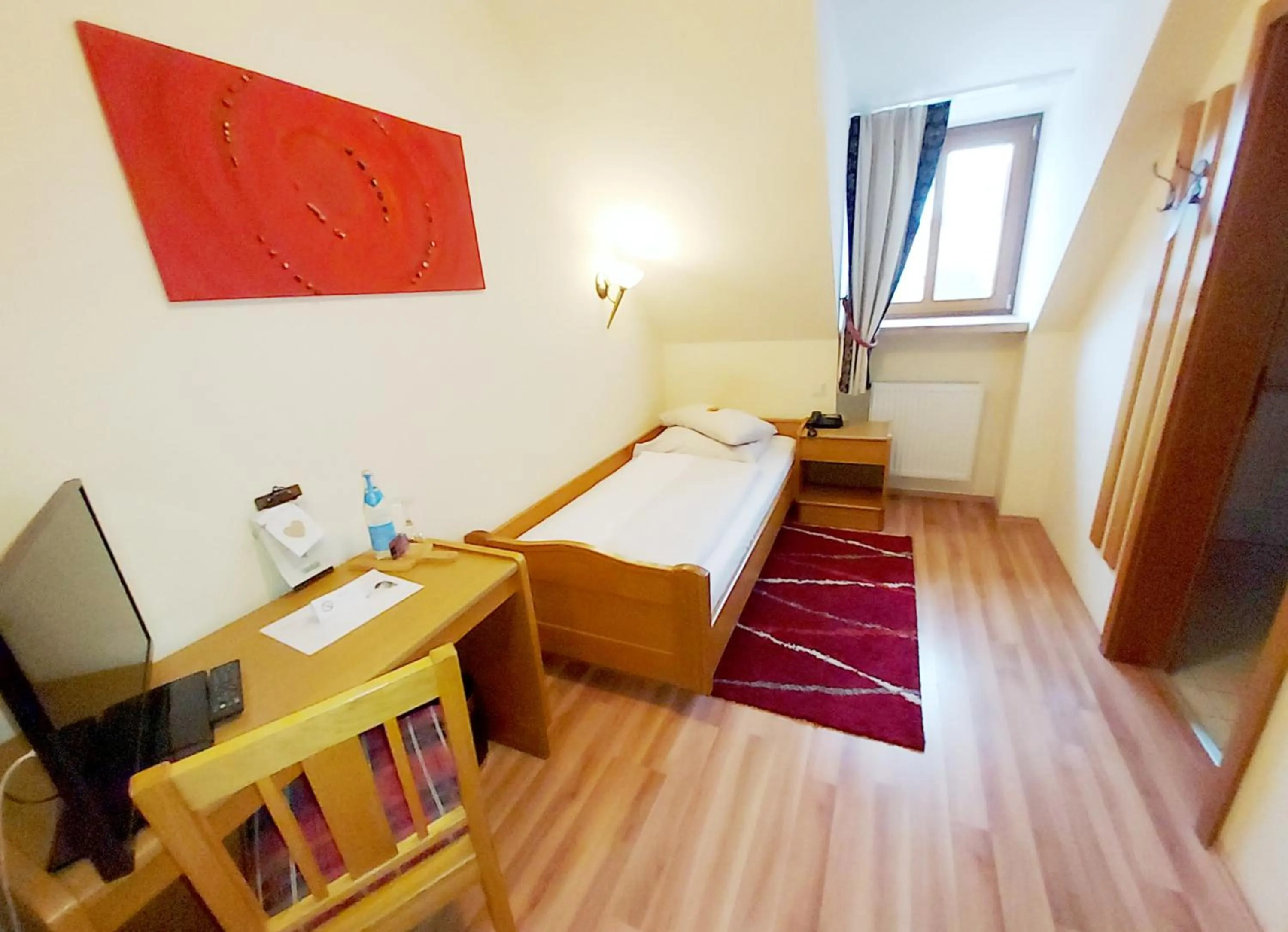 Bed in Da`Sporrer Hotel & Wirtshaus