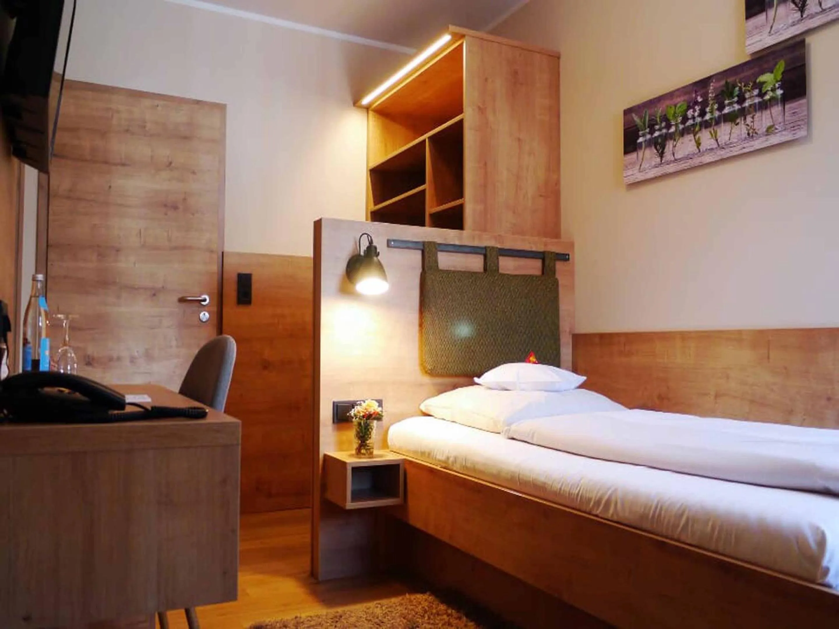 Bedroom, Bed in Da`Sporrer Hotel & Wirtshaus