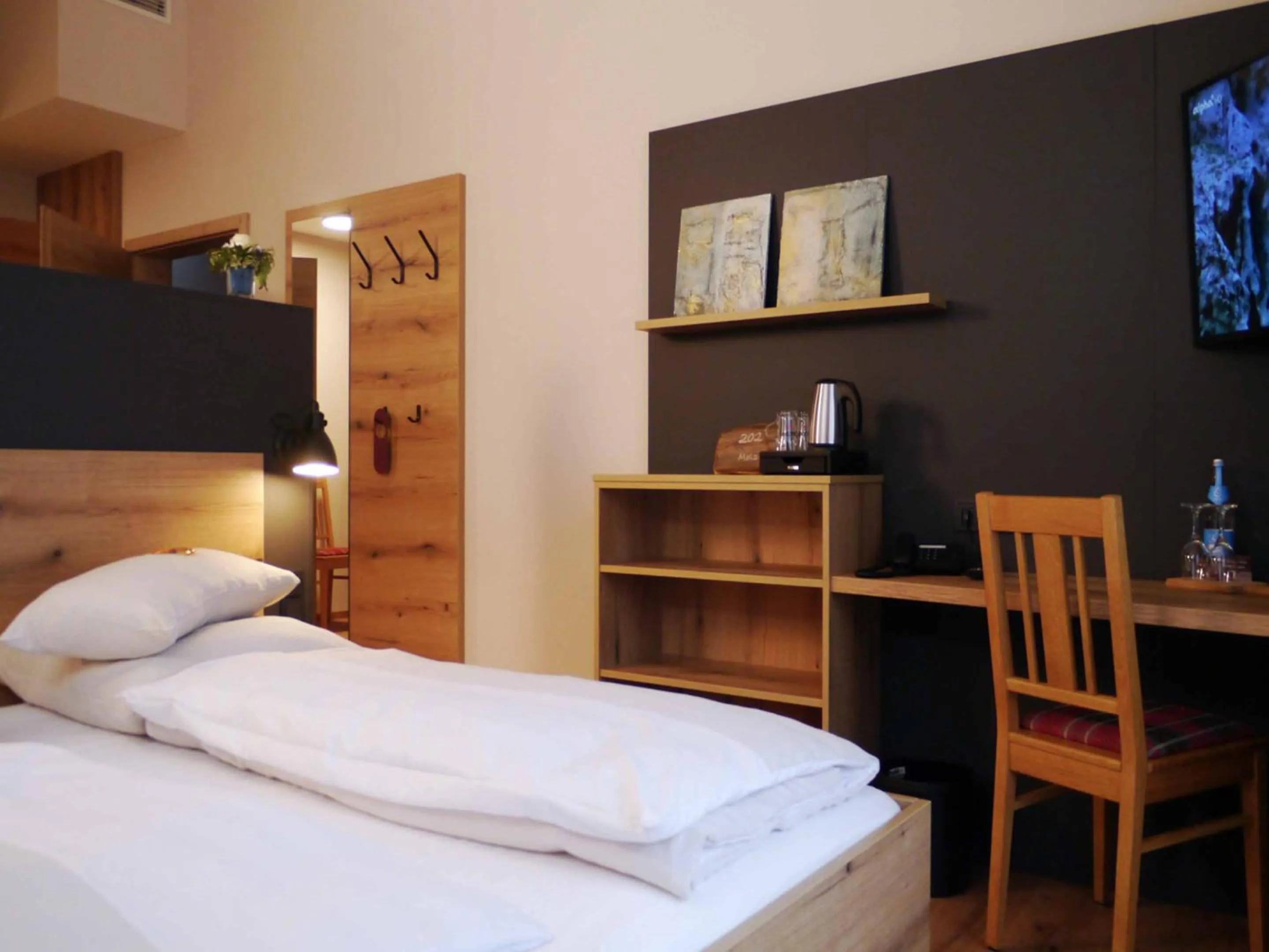 Bedroom, Bed in Da`Sporrer Hotel & Wirtshaus