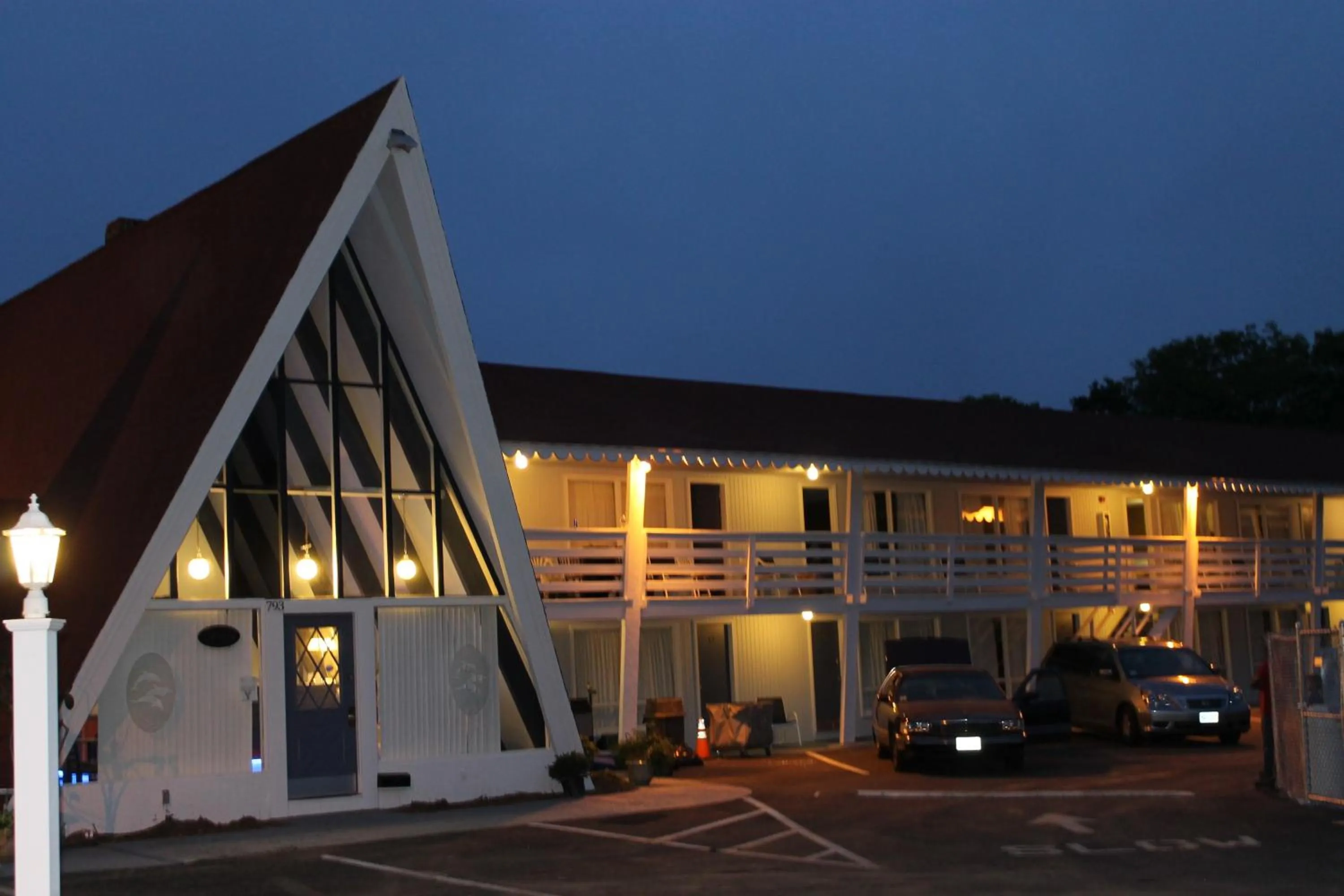 Facade/entrance in Cape Shore Inn