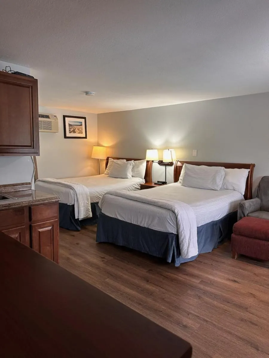 Bed in Cape Shore Inn