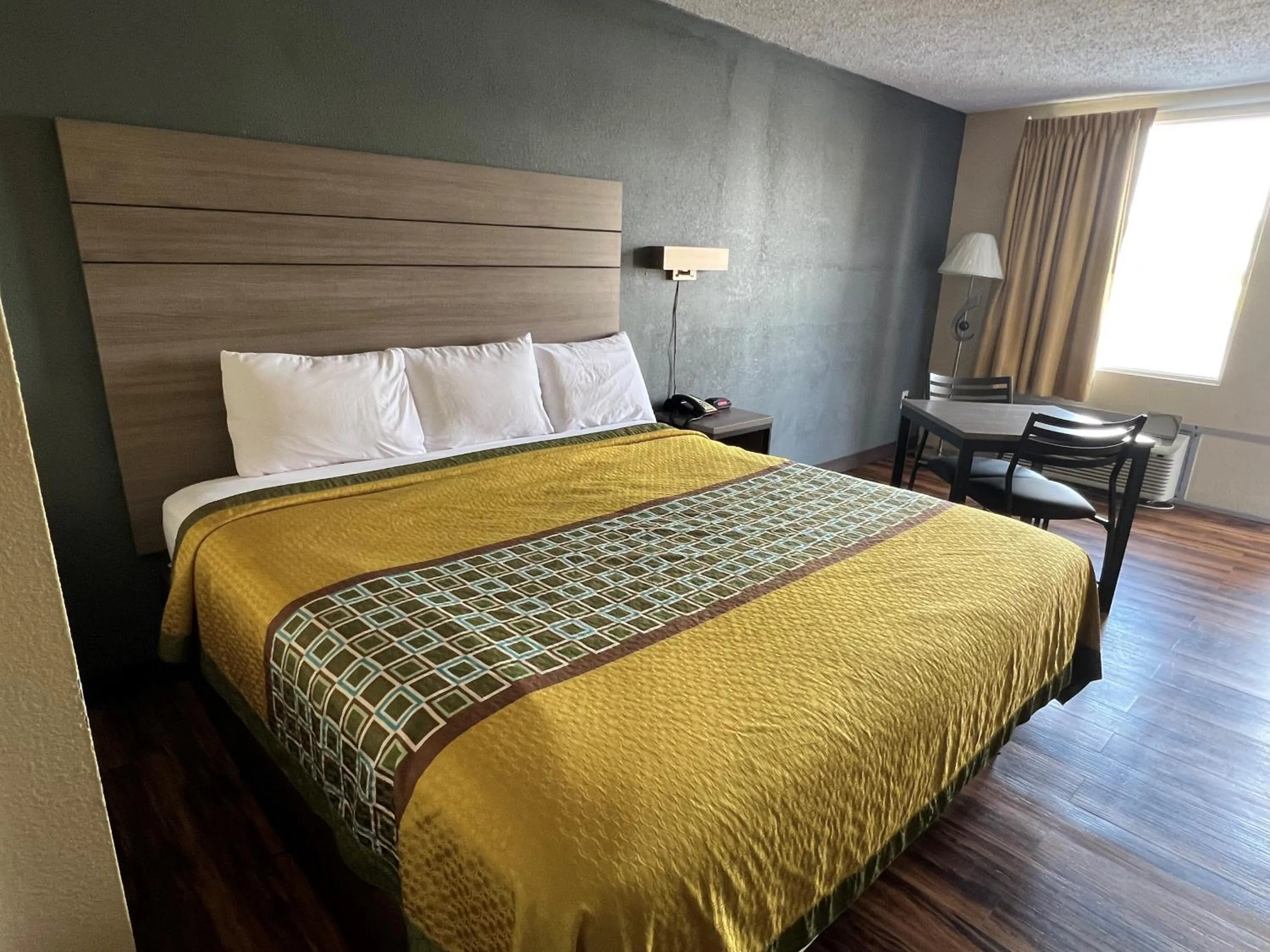 Bed in Knights Inn Lumberton